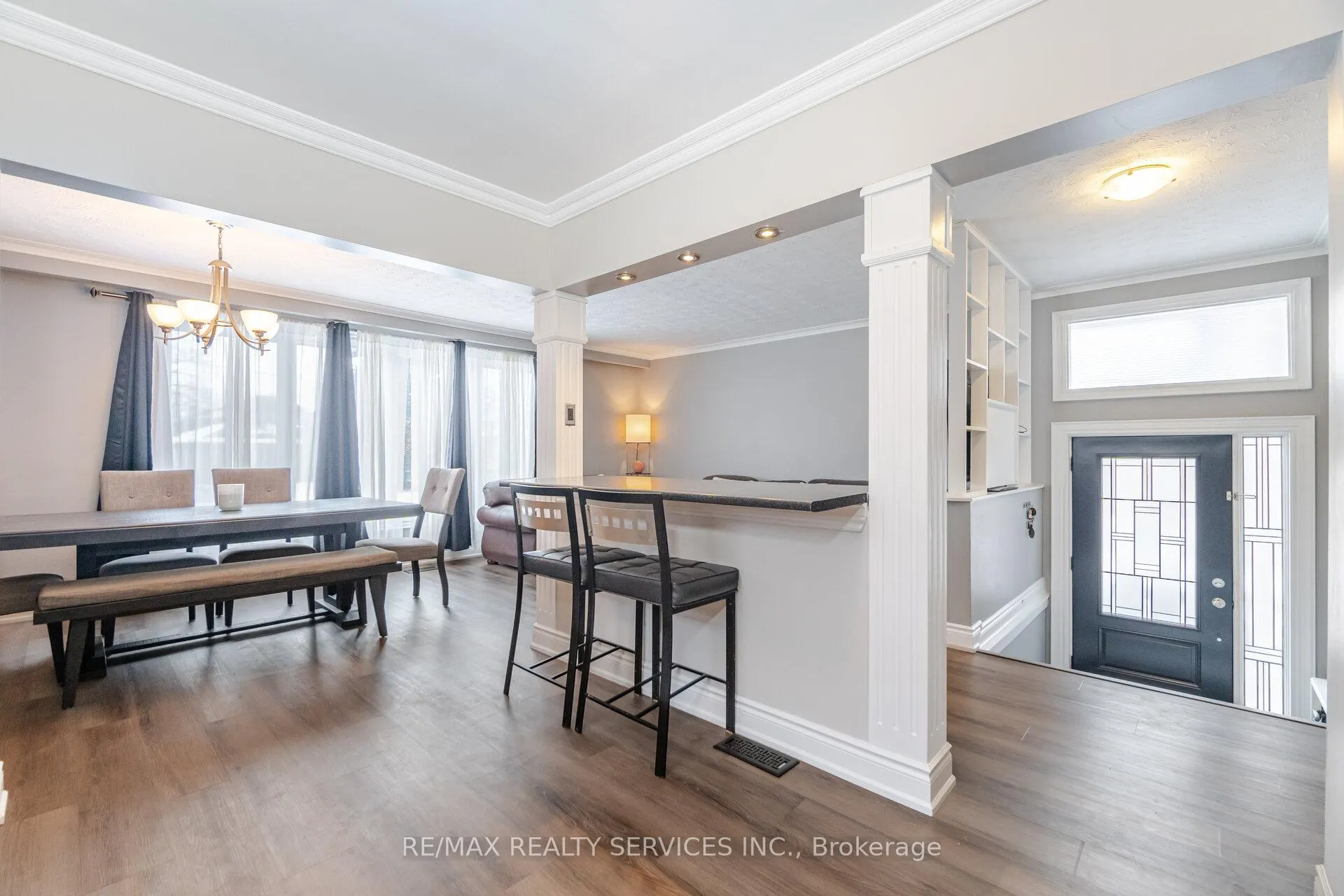 Photo 10 of 64 Kimbark Drive, Brampton, Northwood Park — HOMEH