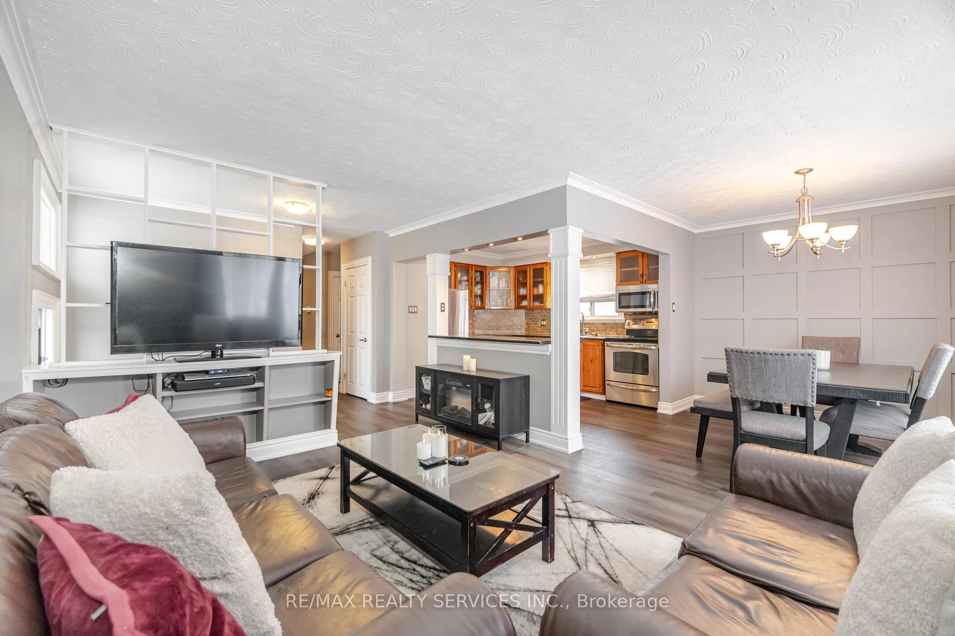 Photo 15 of 64 Kimbark Drive, Brampton, Northwood Park — HOMEH