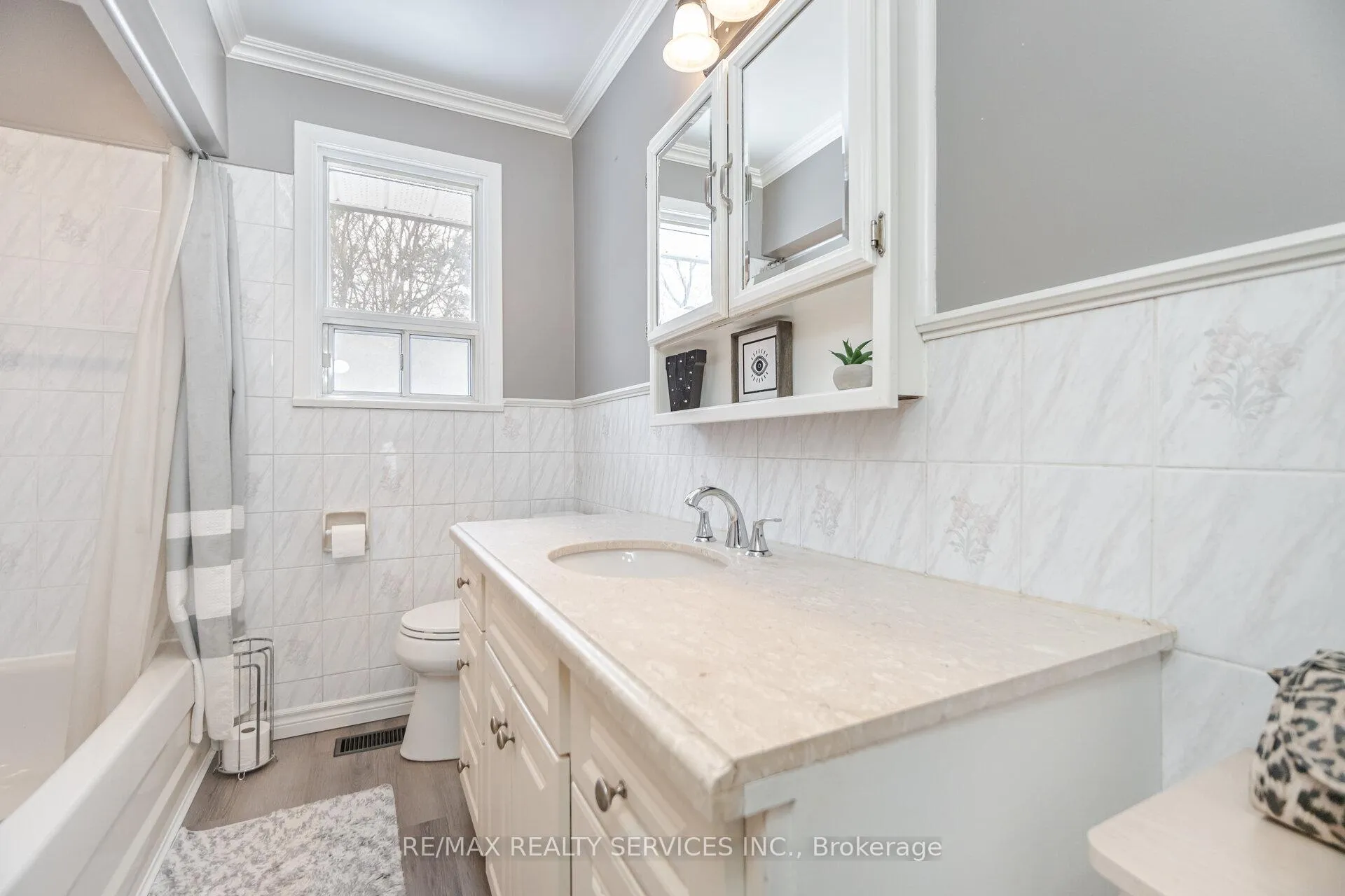 Photo 20 of 64 Kimbark Drive, Brampton, Northwood Park — HOMEH