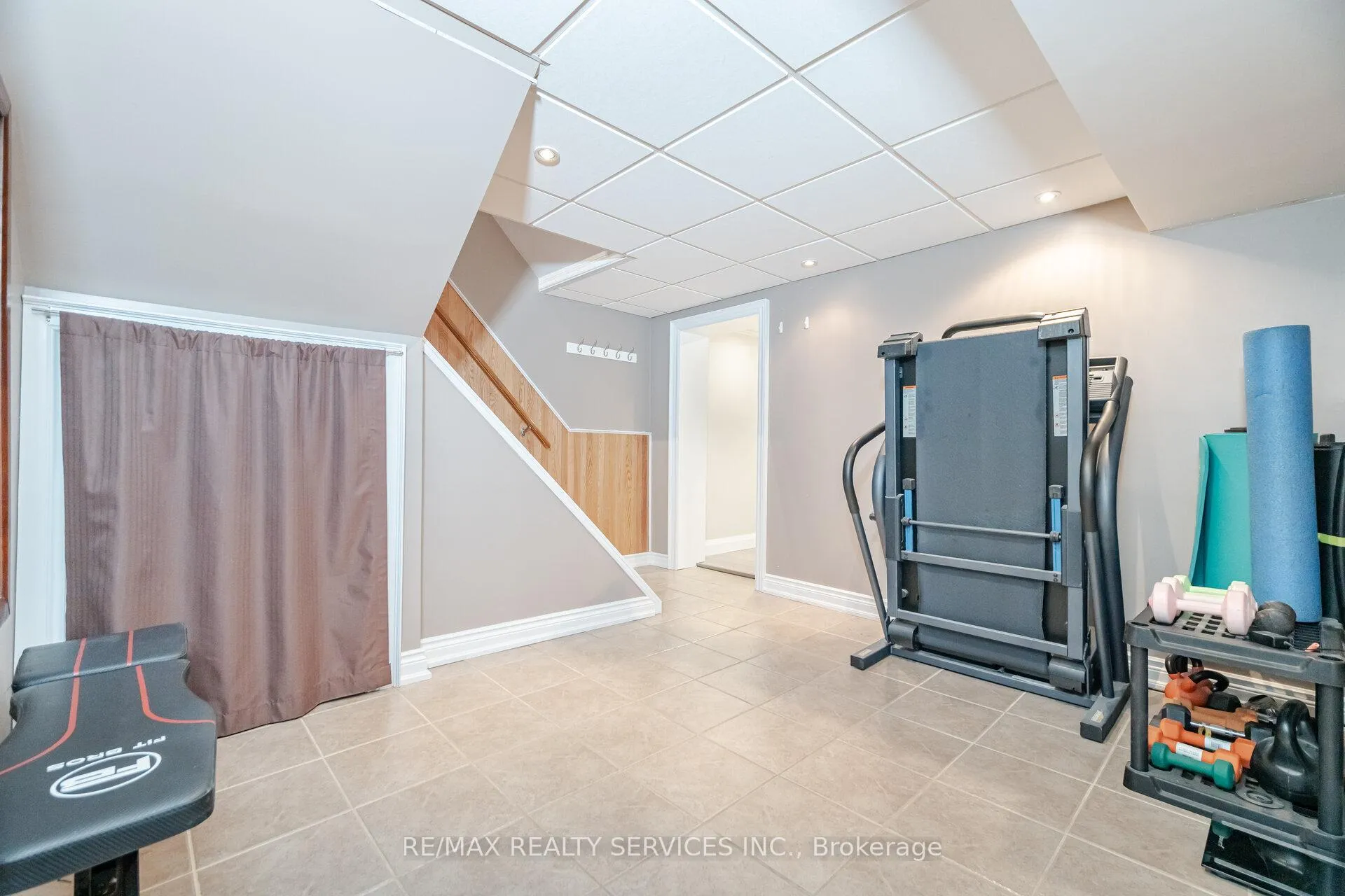 Photo 21 of 64 Kimbark Drive, Brampton, Northwood Park — HOMEH