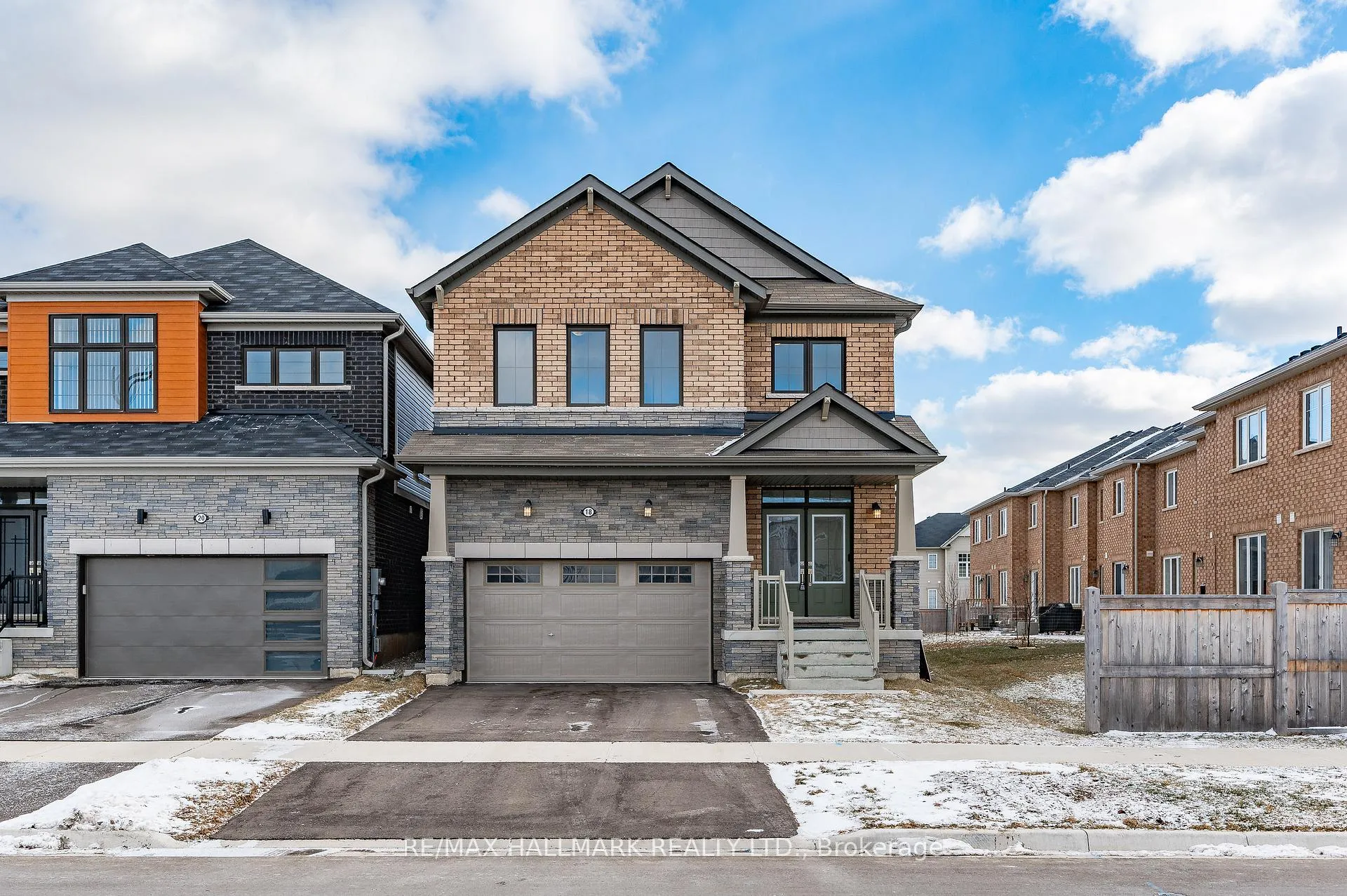 Photo 3 of 18 Rebecca Way, Haldimand — HOMEH