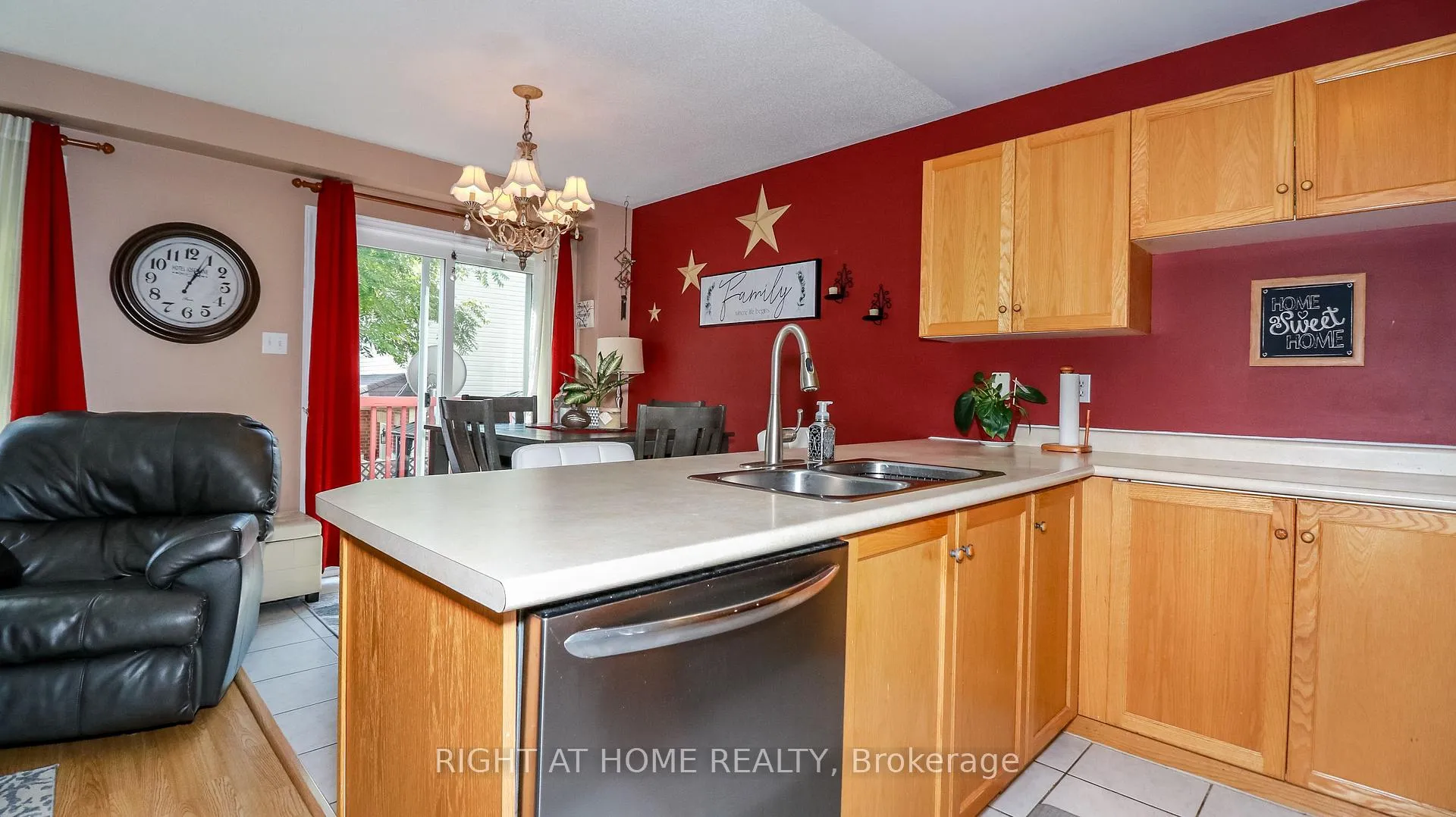 Photo 11 of 44 Parkside Crescent, Essa, Angus — HOMEH