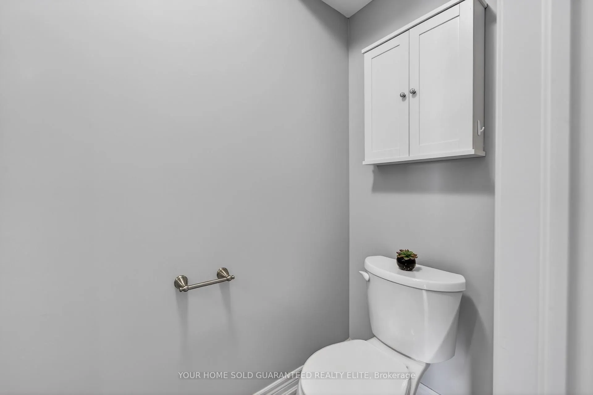 Photo 9 of Unit 15, 7768 Ascot Circle, Niagara Falls, Ascot — HOMEH