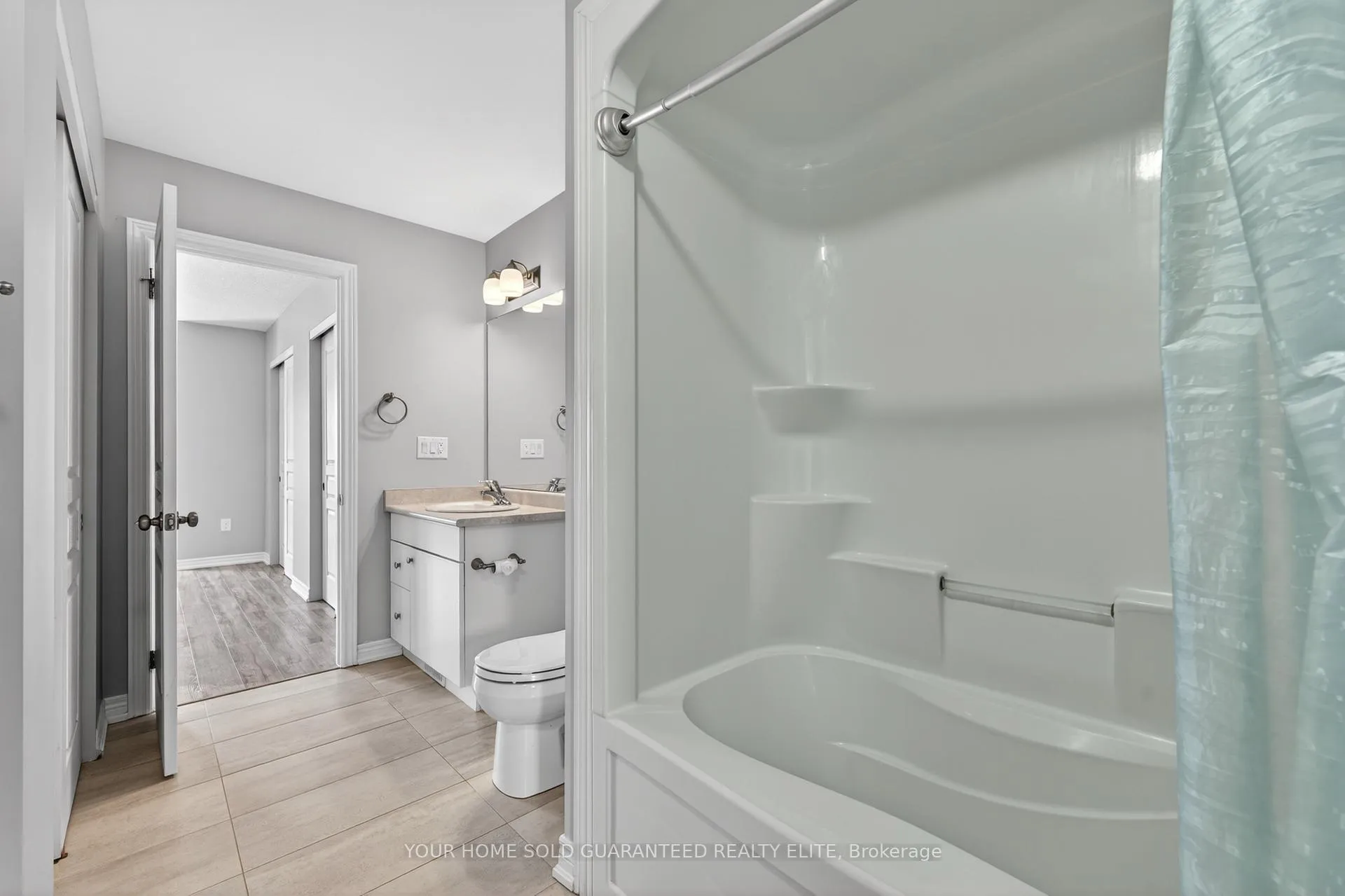 Photo 13 of Unit 15, 7768 Ascot Circle, Niagara Falls, Ascot — HOMEH