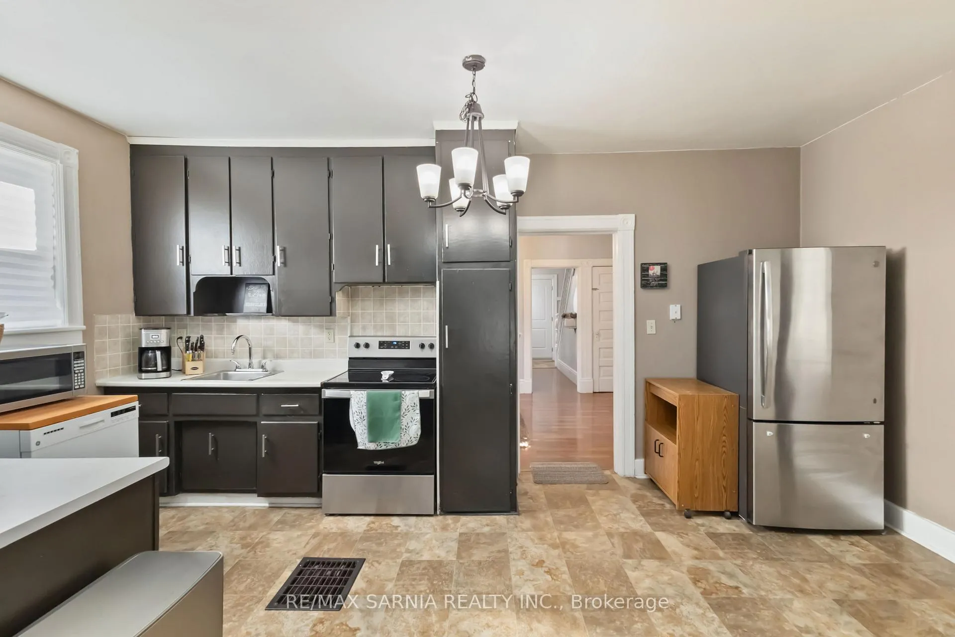 Photo 19 of 85 St Catharine Street, St. Thomas — HOMEH