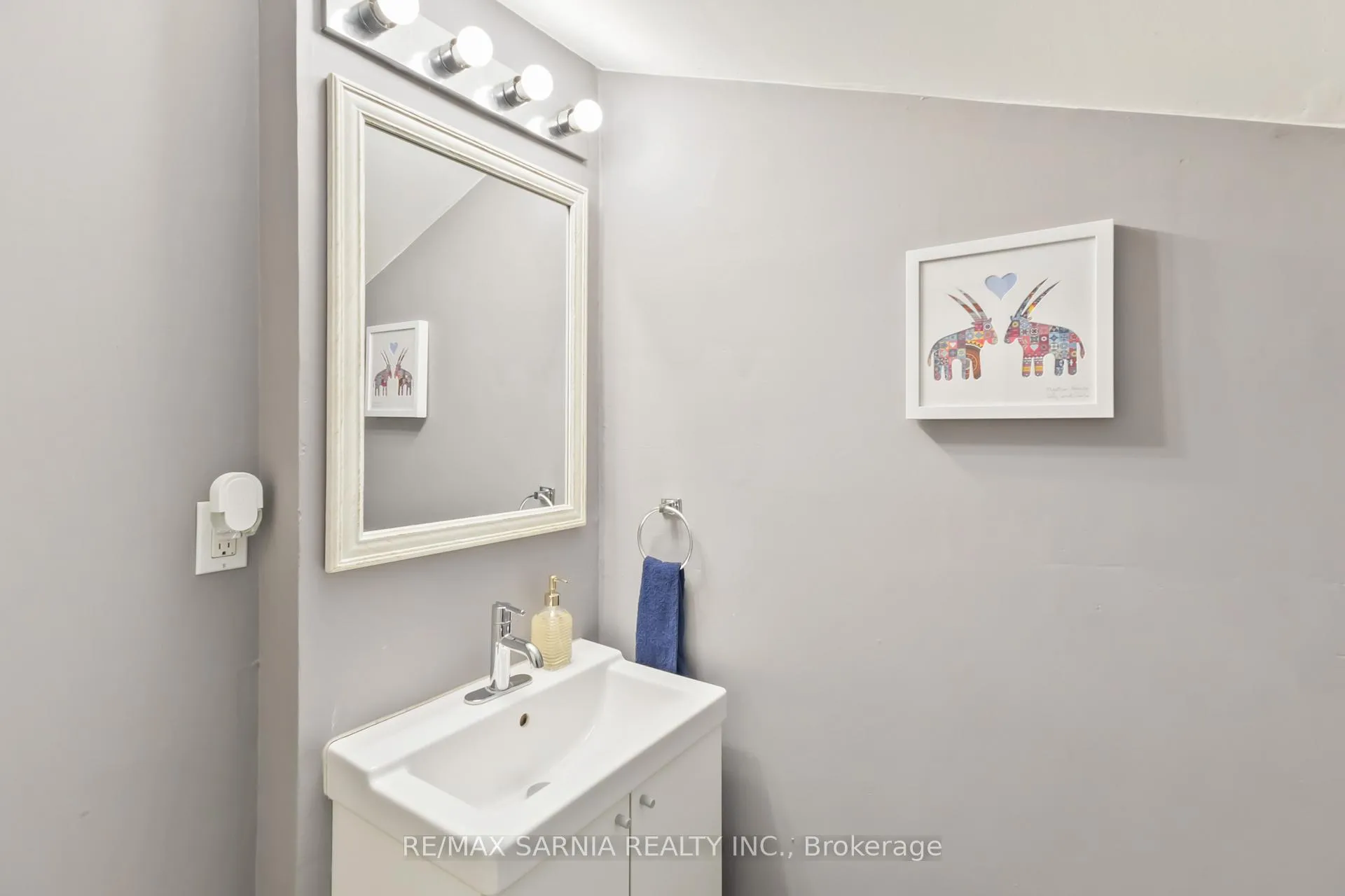 Photo 20 of 85 St Catharine Street, St. Thomas — HOMEH