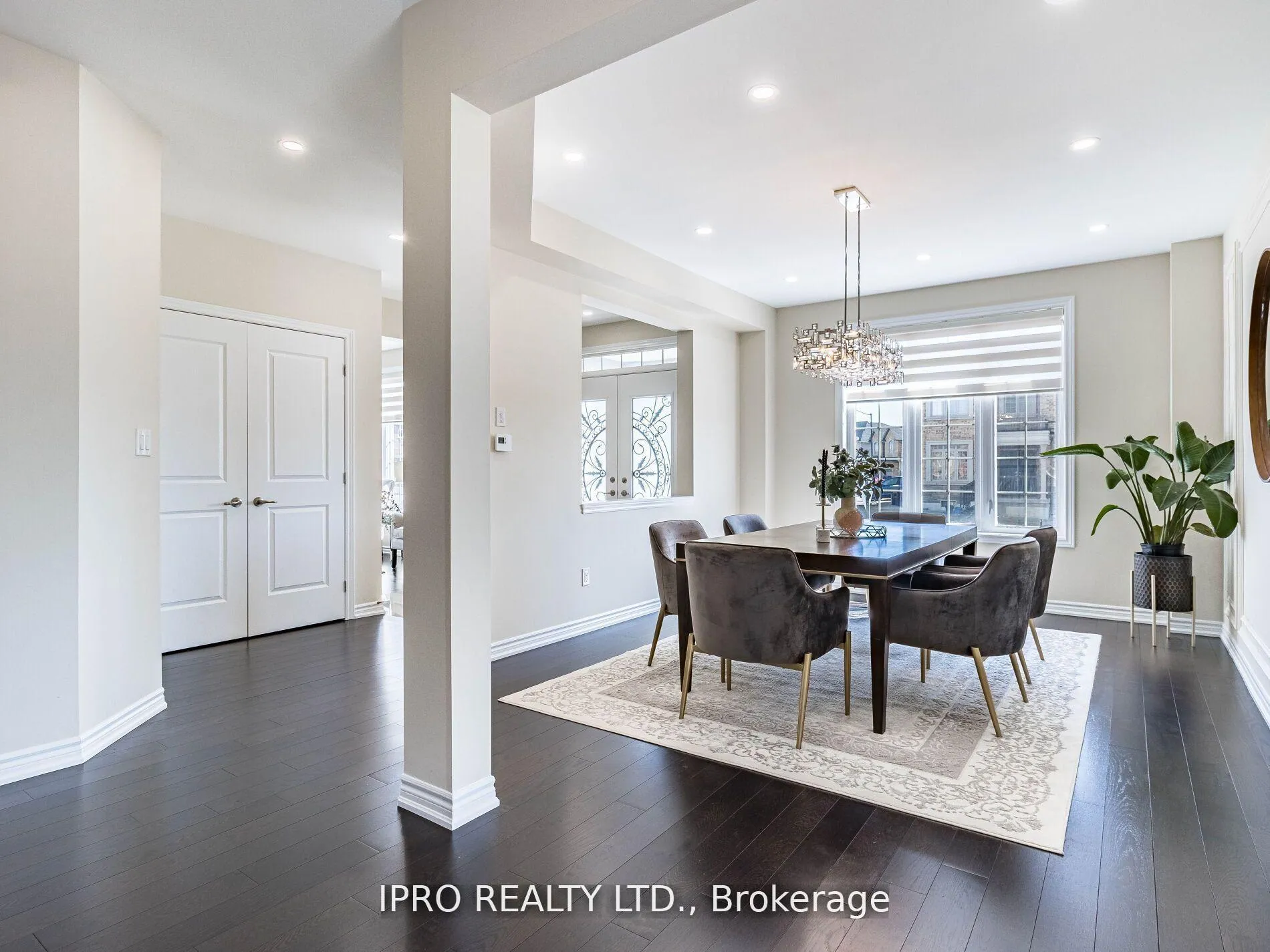 Photo 10 of 360 Remembrance Road, Brampton, Northwest Brampton — HOMEH