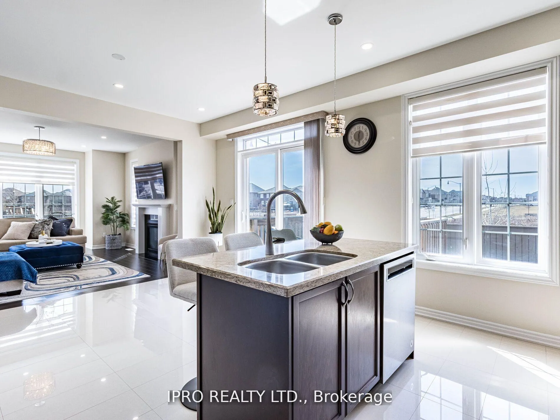 Photo 16 of 360 Remembrance Road, Brampton, Northwest Brampton — HOMEH