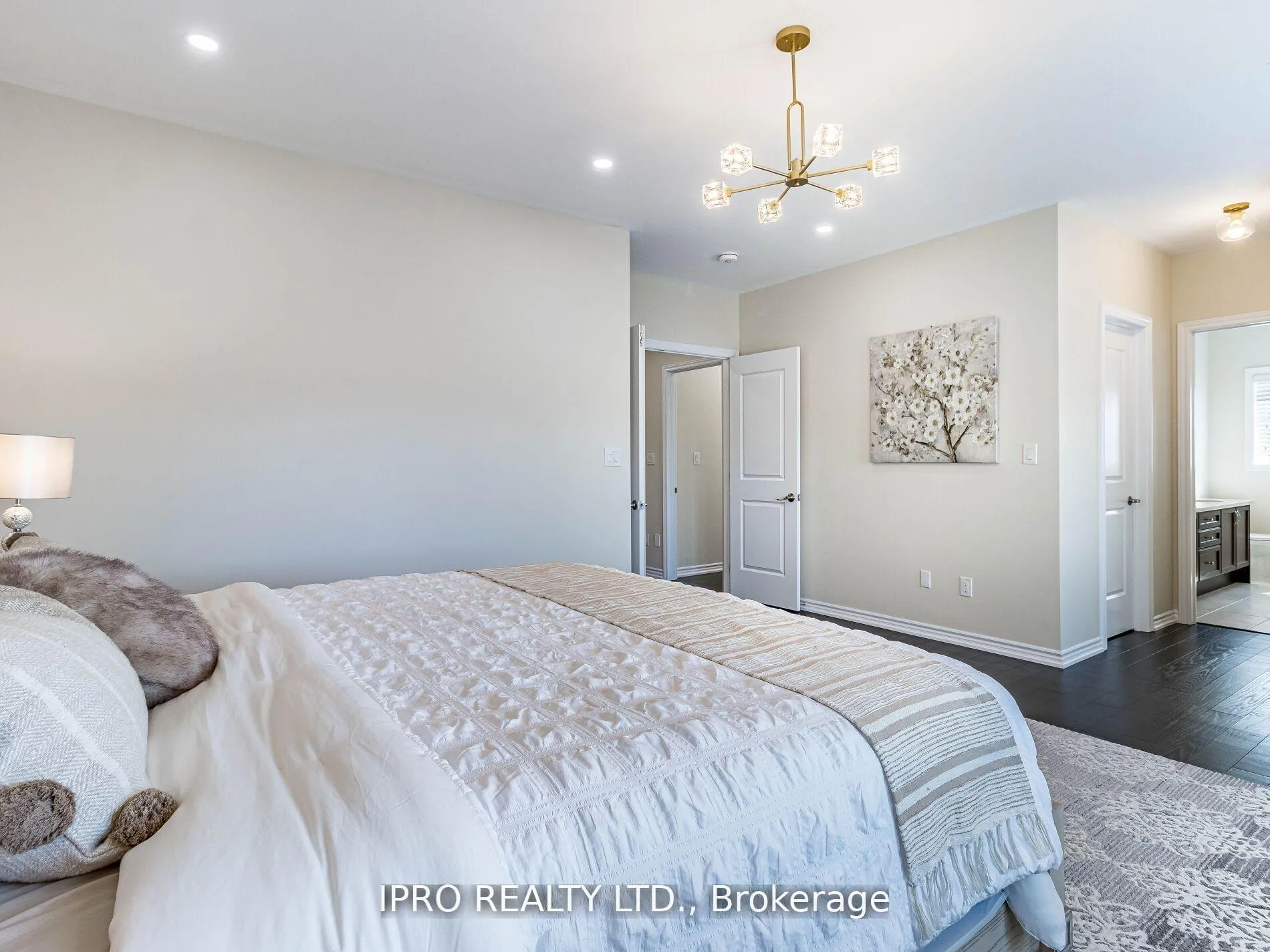 Photo 23 of 360 Remembrance Road, Brampton, Northwest Brampton — HOMEH