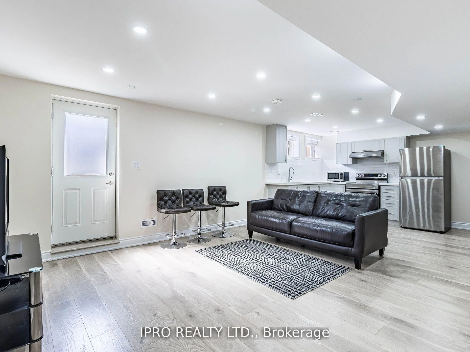 Photo 45 of 360 Remembrance Road, Brampton, Northwest Brampton — HOMEH