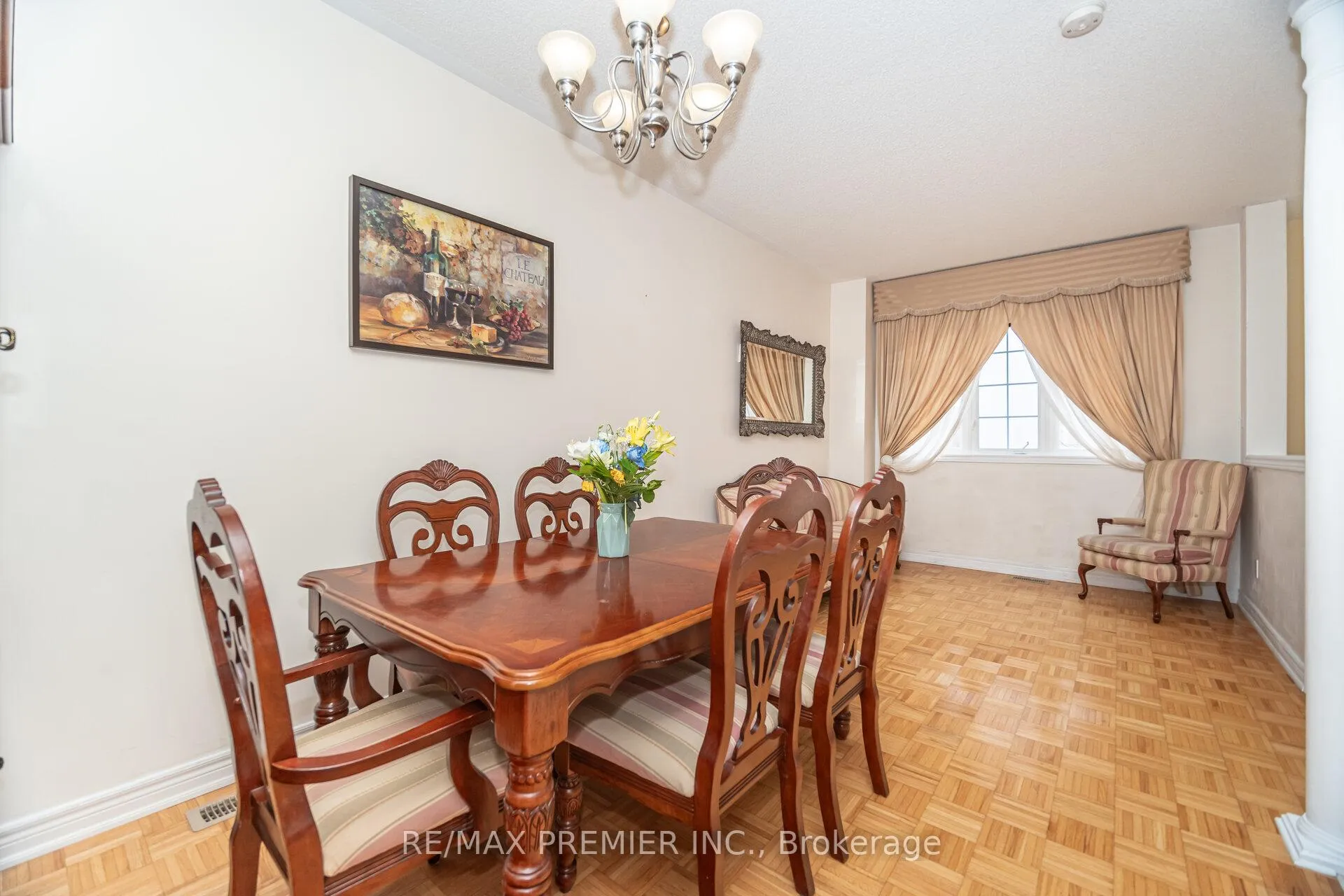 Photo 10 of 311 Tall Grass Trail, Vaughan, East Woodbridge — HOMEH