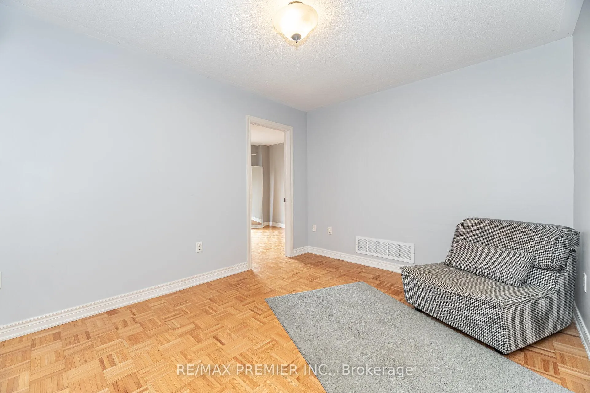 Photo 34 of 311 Tall Grass Trail, Vaughan, East Woodbridge — HOMEH