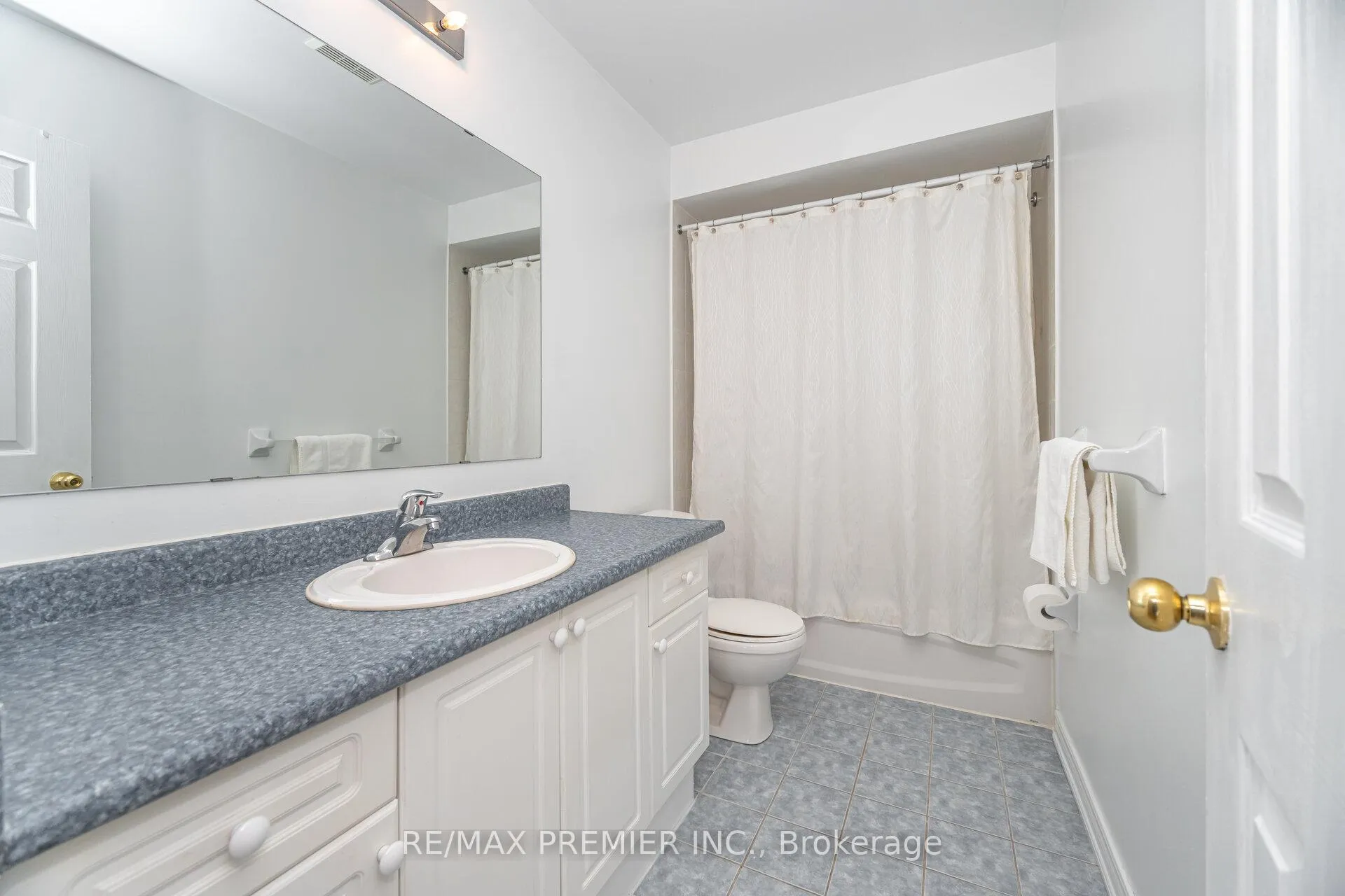 Photo 37 of 311 Tall Grass Trail, Vaughan, East Woodbridge — HOMEH