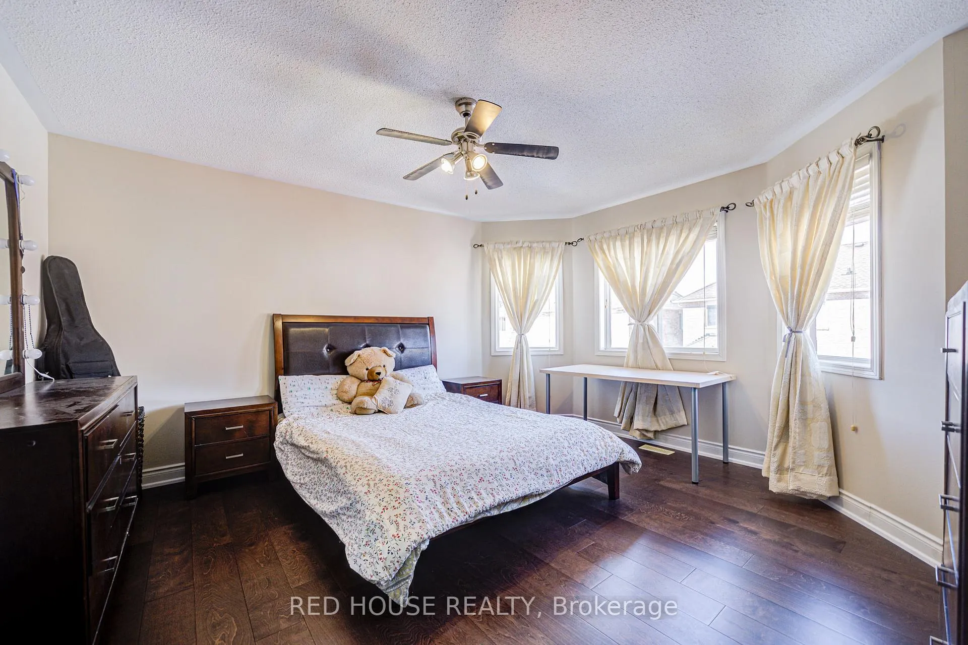 Photo 35 of 4 Farad Court, Brampton, Vales of Castlemore — HOMEH