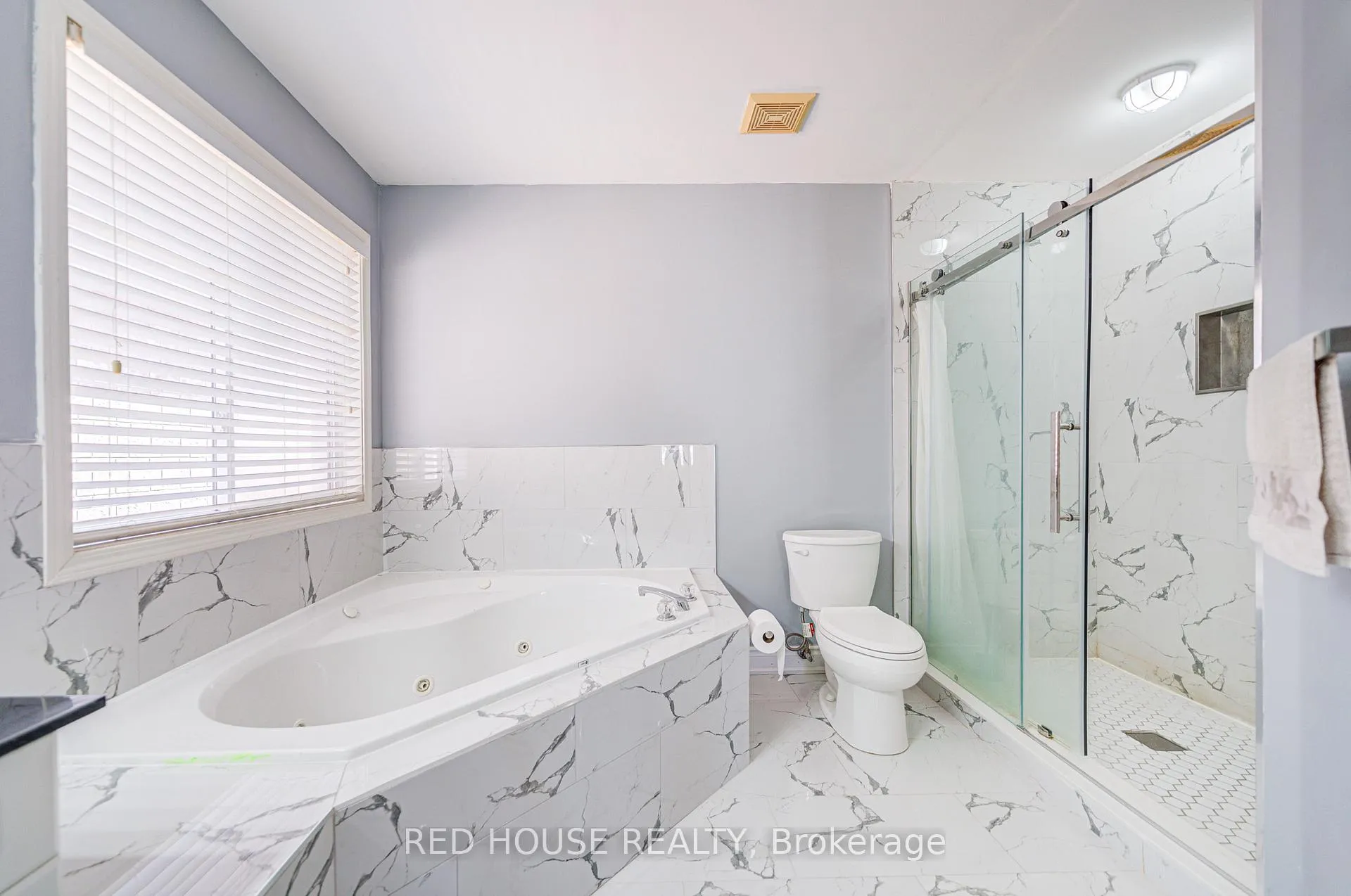Photo 37 of 4 Farad Court, Brampton, Vales of Castlemore — HOMEH