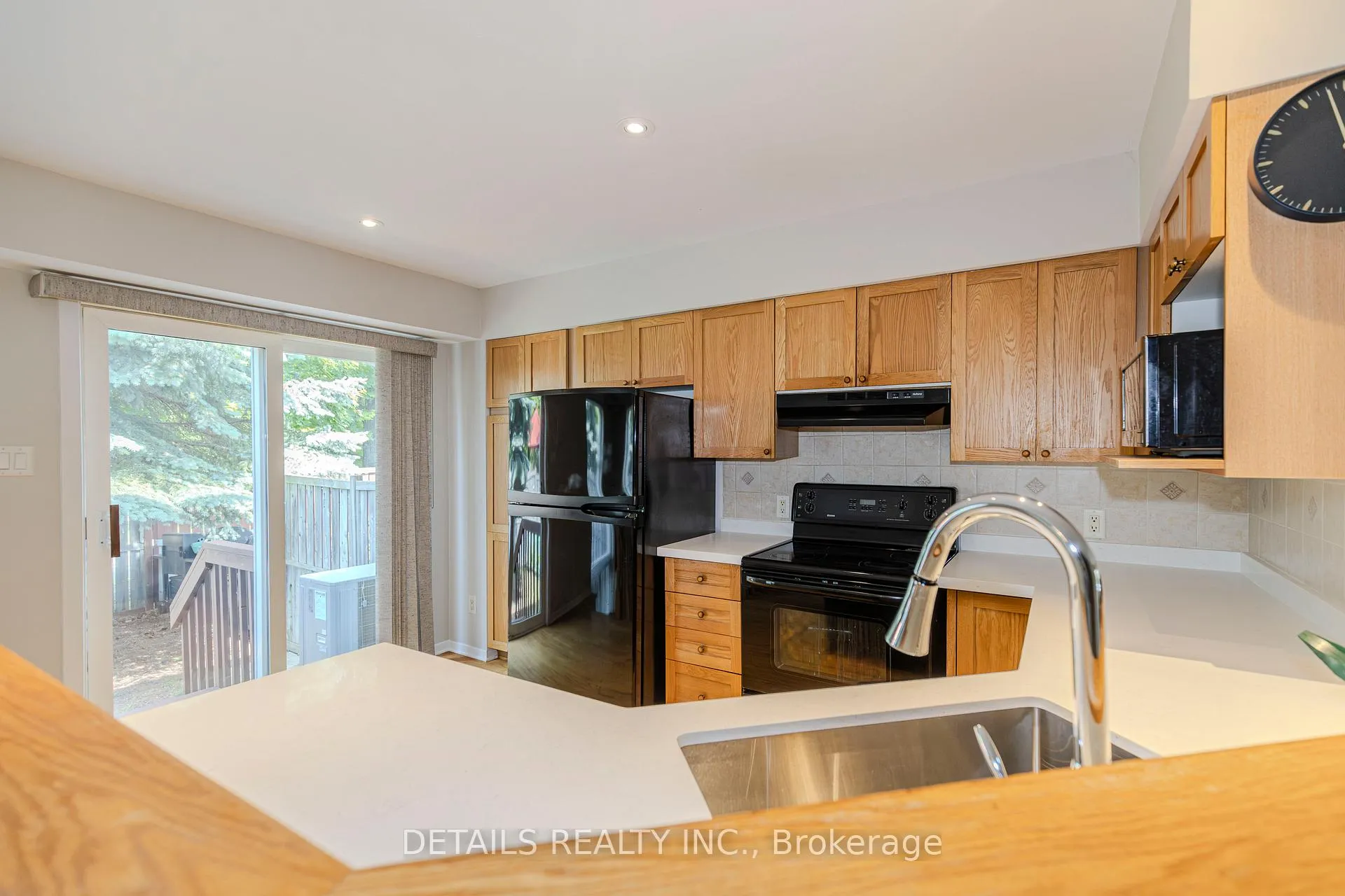 Photo 13 of 64 Scout Street, Ottawa, Central Park — HOMEH
