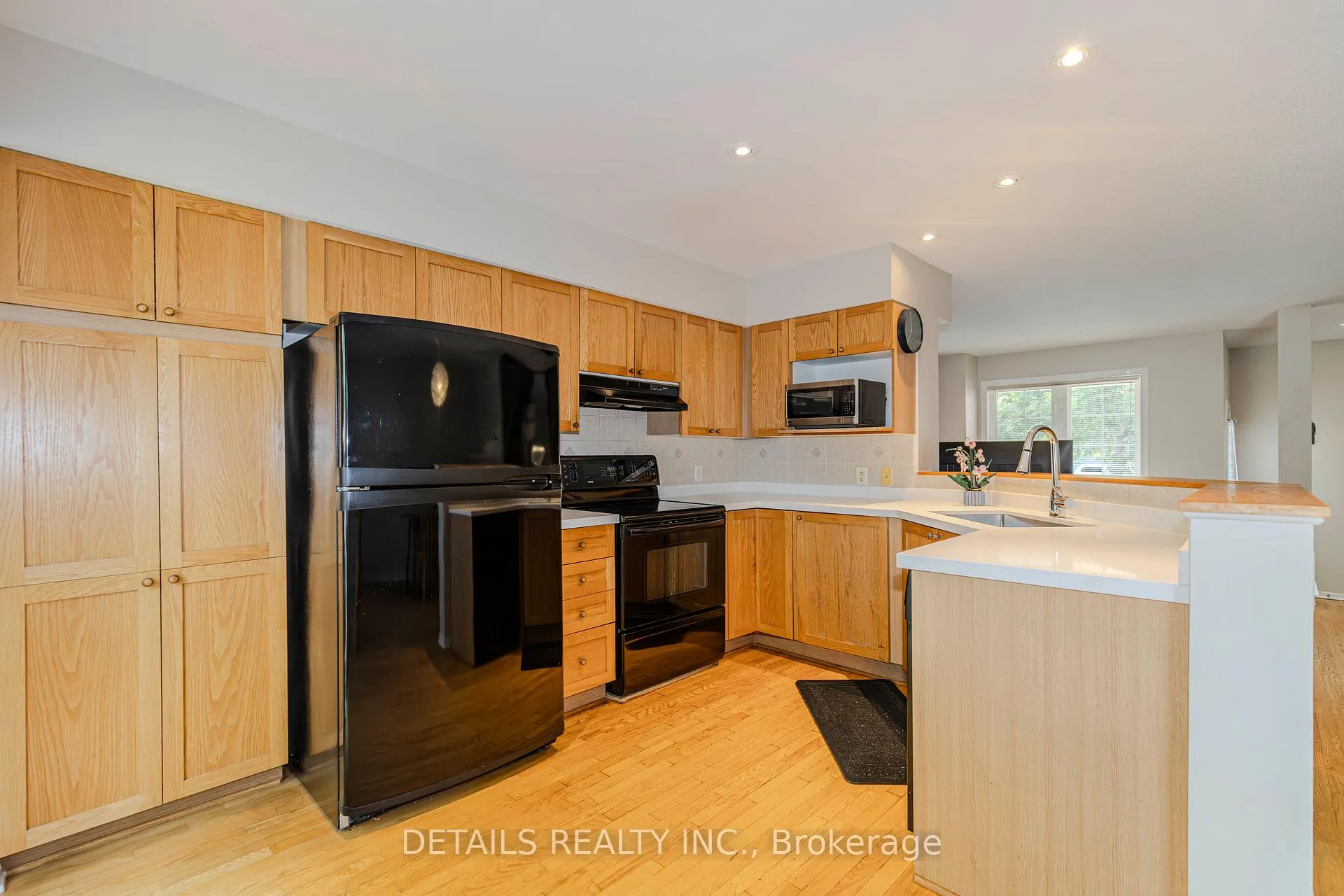 Photo 14 of 64 Scout Street, Ottawa, Central Park — HOMEH