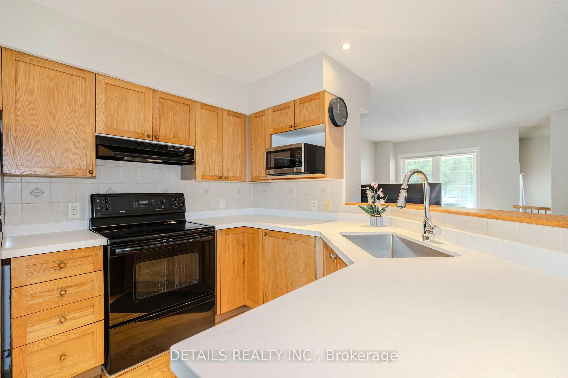 Photo 15 of 64 Scout Street, Ottawa, Central Park — HOMEH