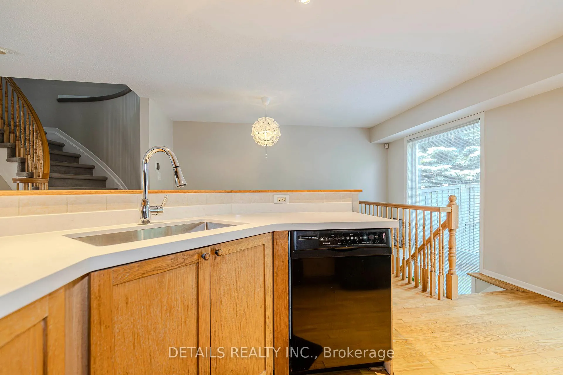 Photo 18 of 64 Scout Street, Ottawa, Central Park — HOMEH