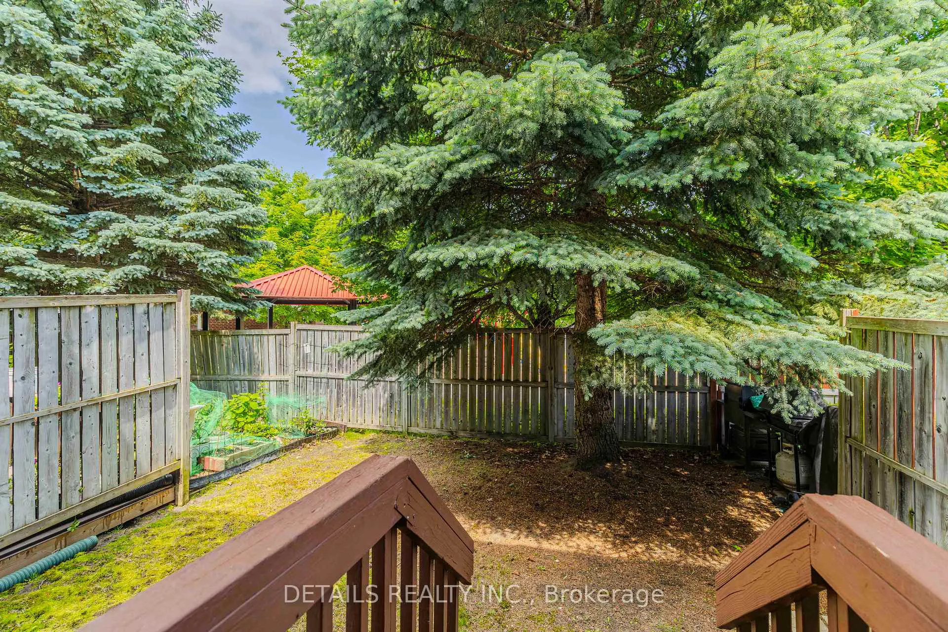Photo 33 of 64 Scout Street, Ottawa, Central Park — HOMEH