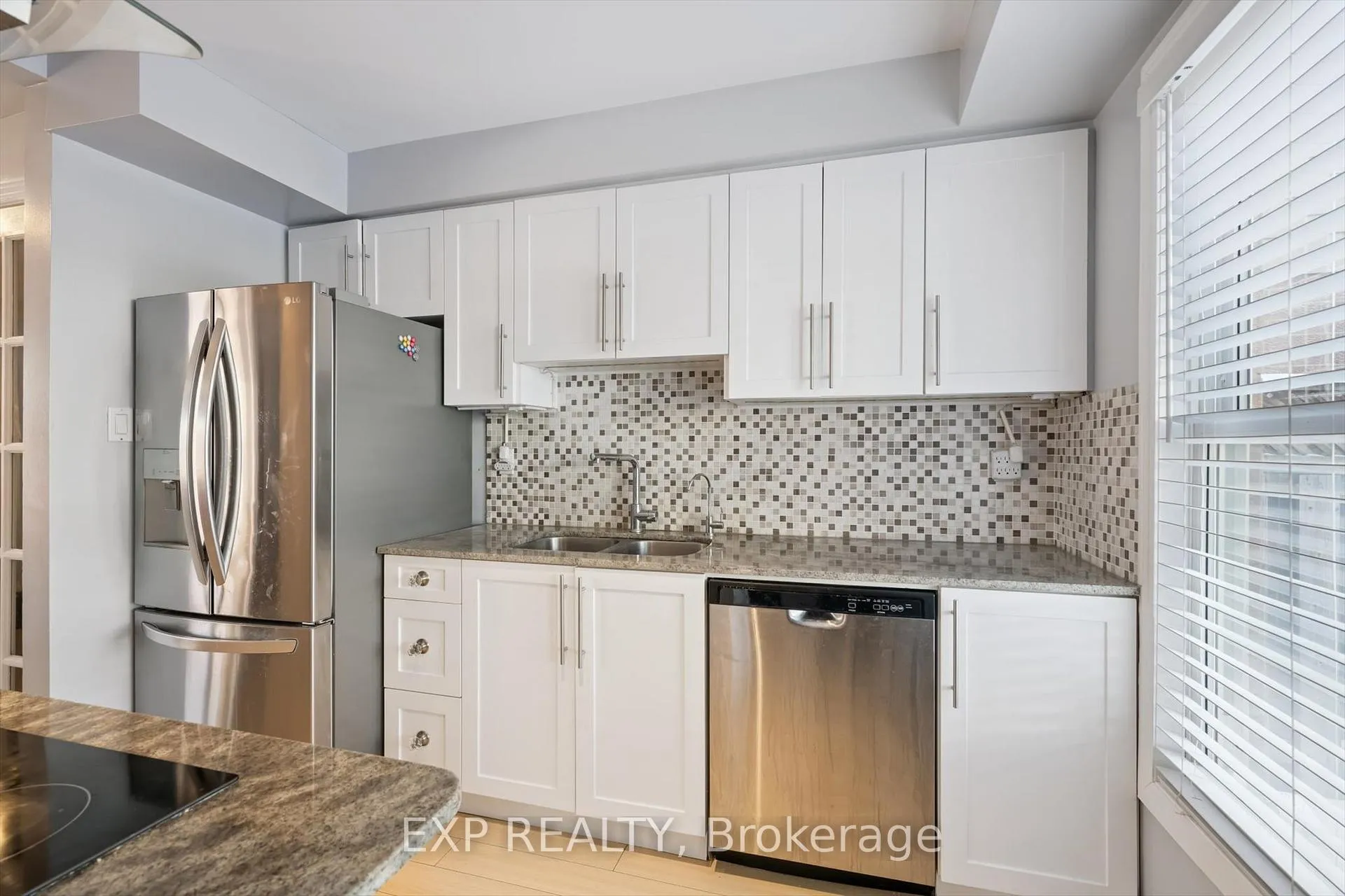 Photo 7 of 544 Roseheath Drive, Milton, Bronte Meadows — HOMEH