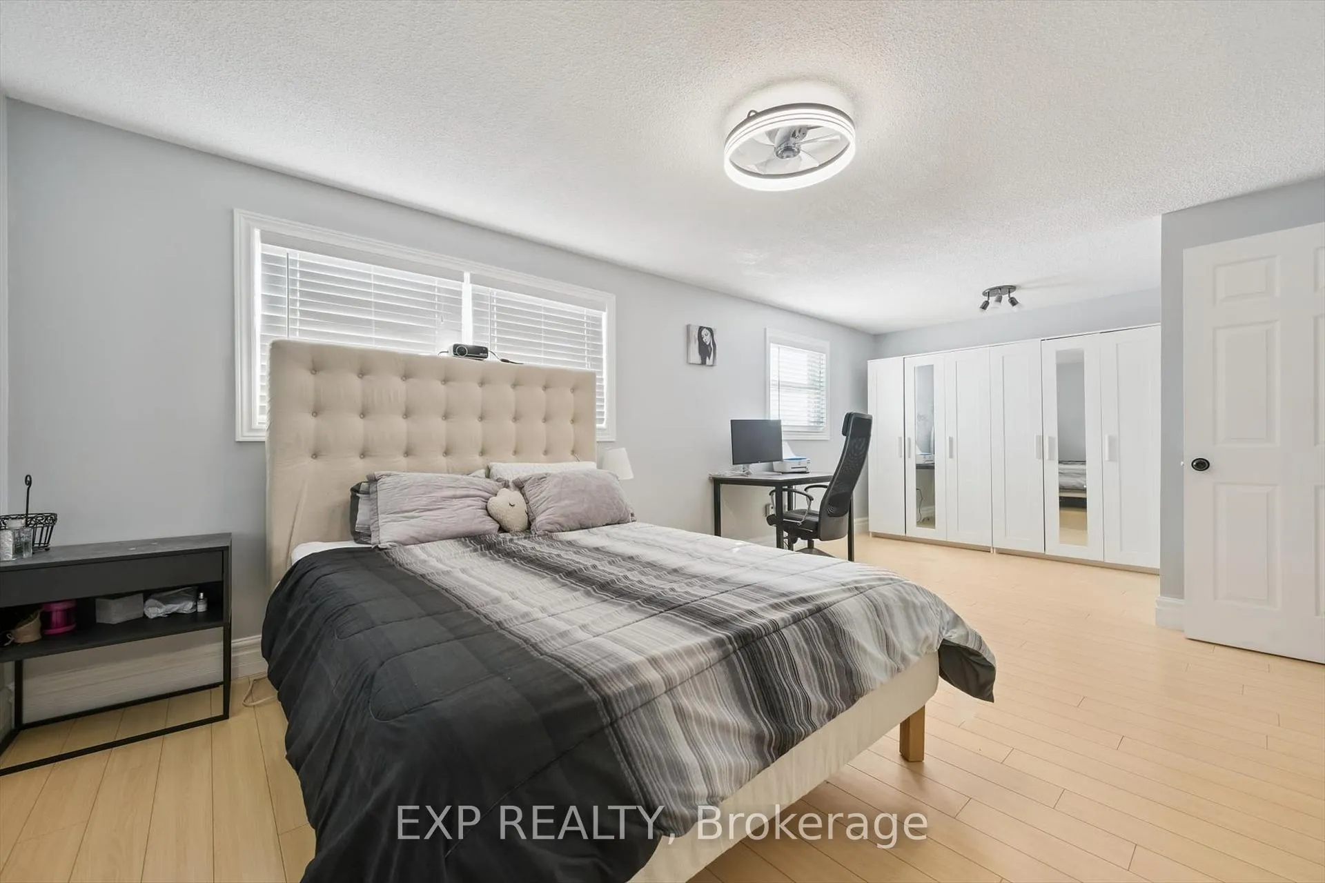 Photo 11 of 544 Roseheath Drive, Milton, Bronte Meadows — HOMEH