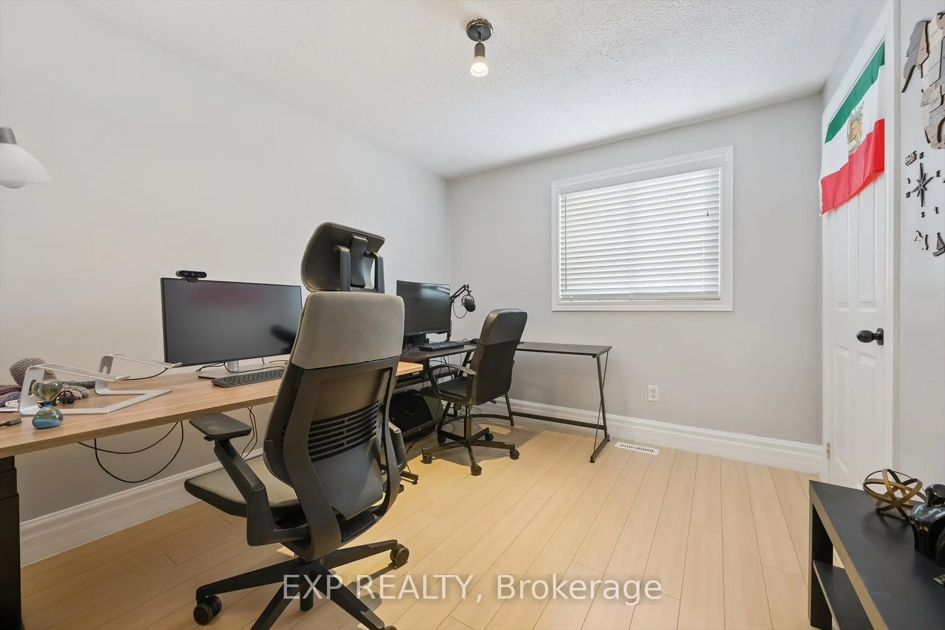 Photo 14 of 544 Roseheath Drive, Milton, Bronte Meadows — HOMEH