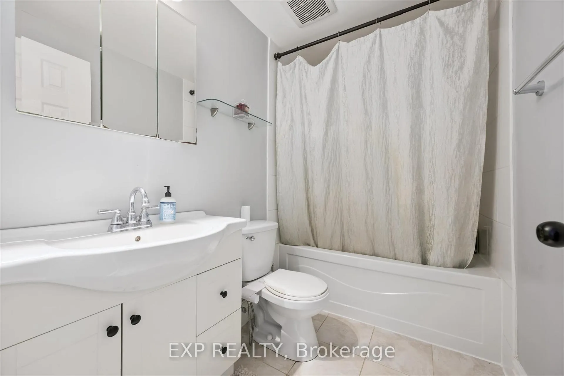 Photo 15 of 544 Roseheath Drive, Milton, Bronte Meadows — HOMEH