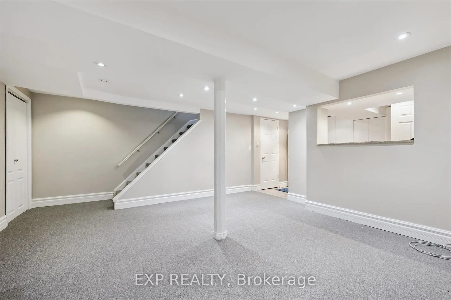 Photo 16 of 544 Roseheath Drive, Milton, Bronte Meadows — HOMEH