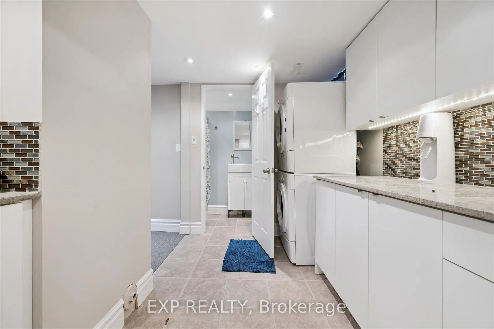Photo 18 of 544 Roseheath Drive, Milton, Bronte Meadows — HOMEH