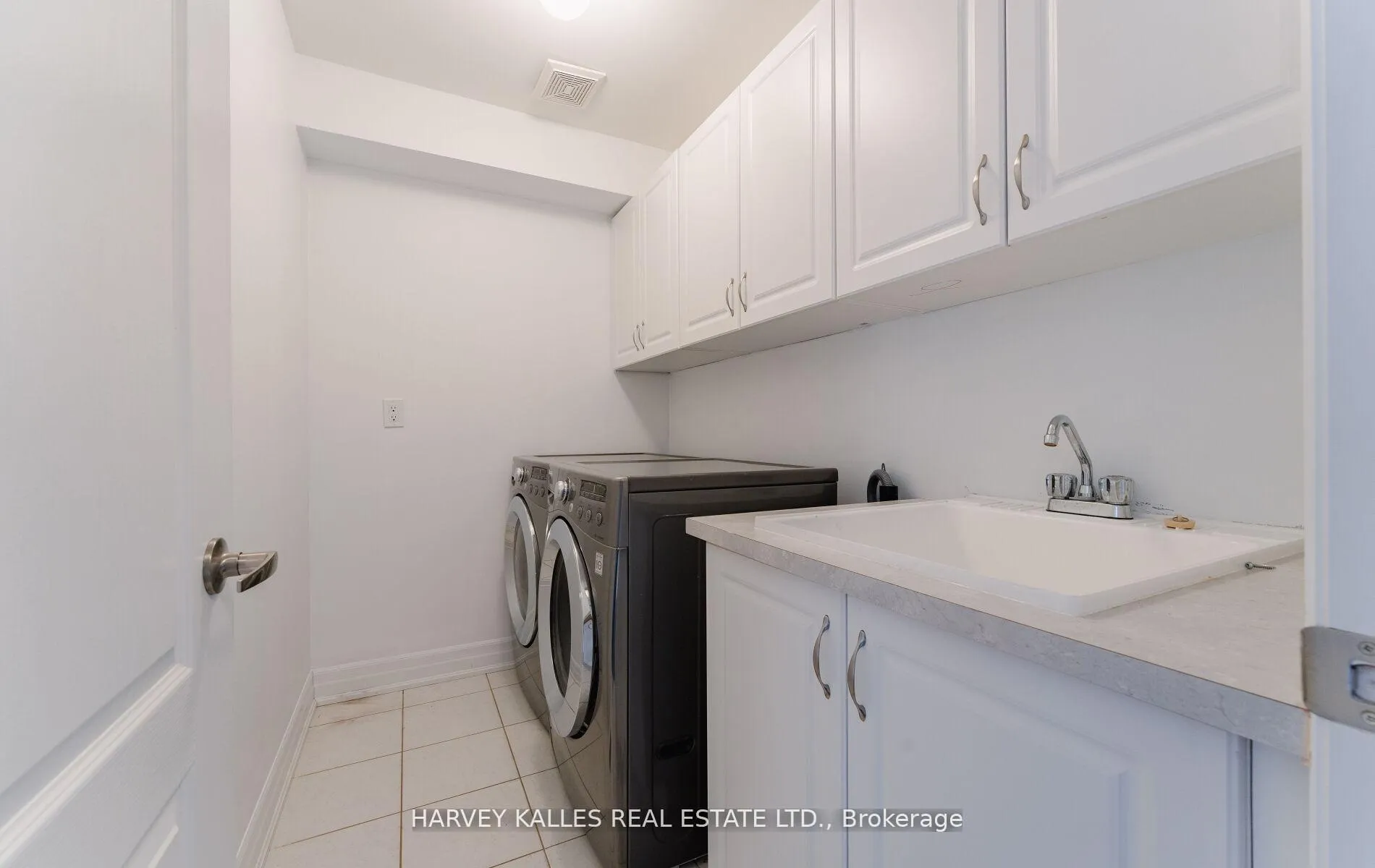 Photo 15 of 2677A Bathurst Street, Toronto, Bedford Park-Nortown — HOMEH