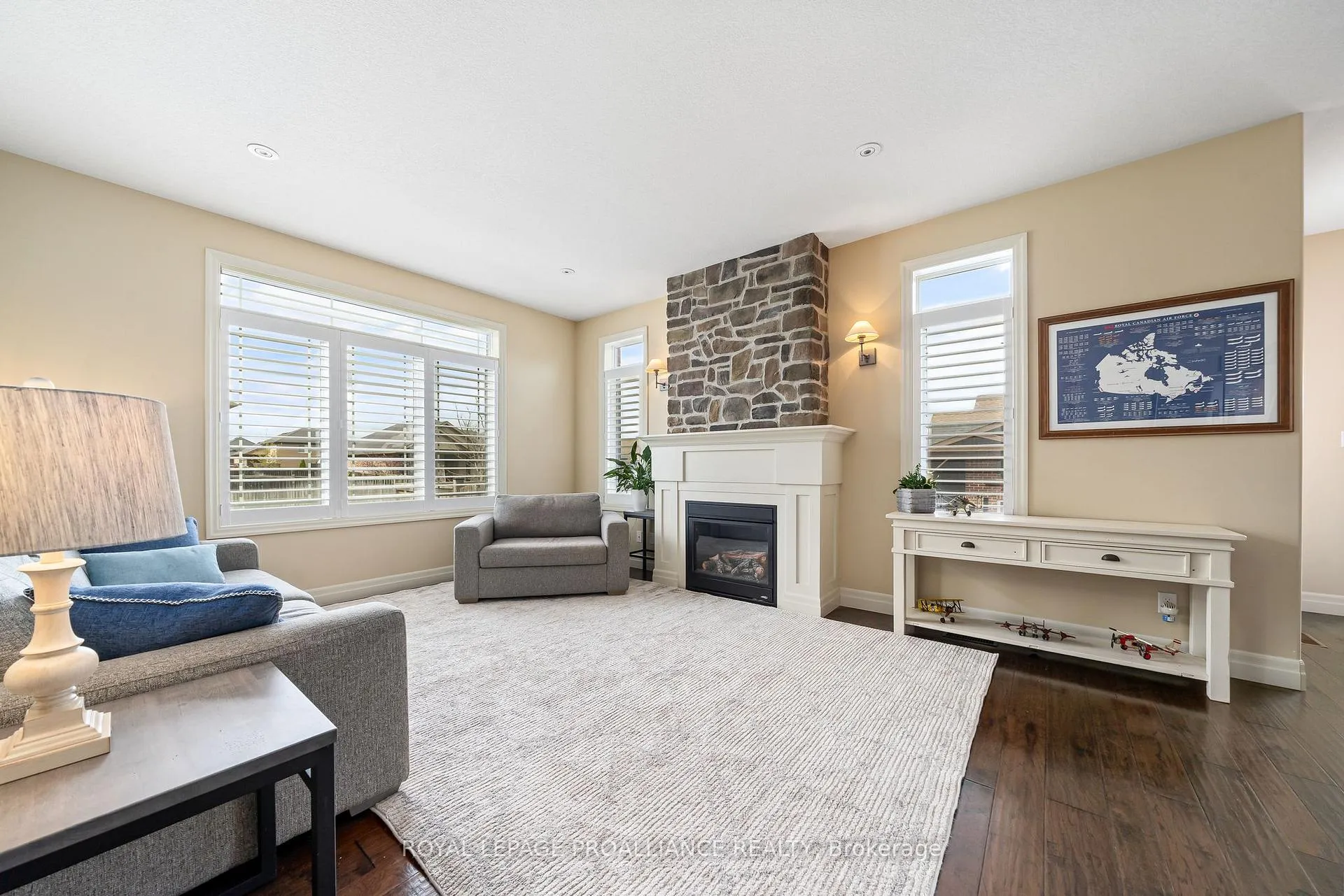 Photo 6 of 19 Scenic Drive, Belleville, Thurlow Ward — HOMEH