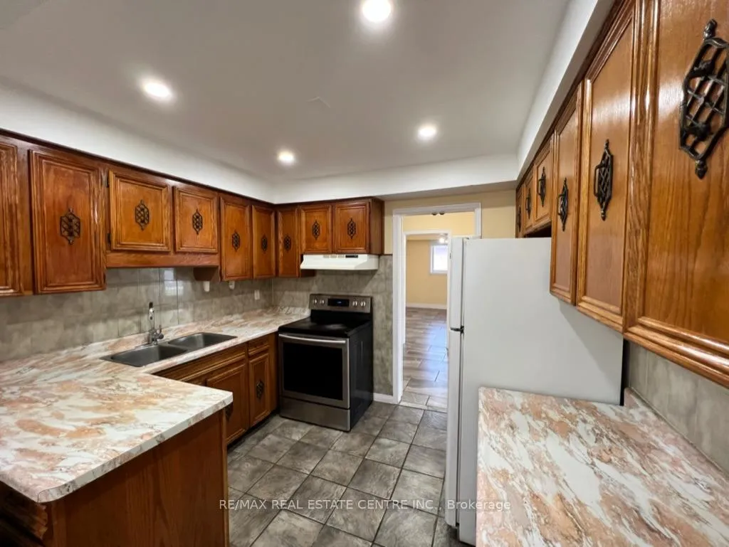 Photo 7 of 450 Rutherford Road, Brampton, Madoc — HOMEH