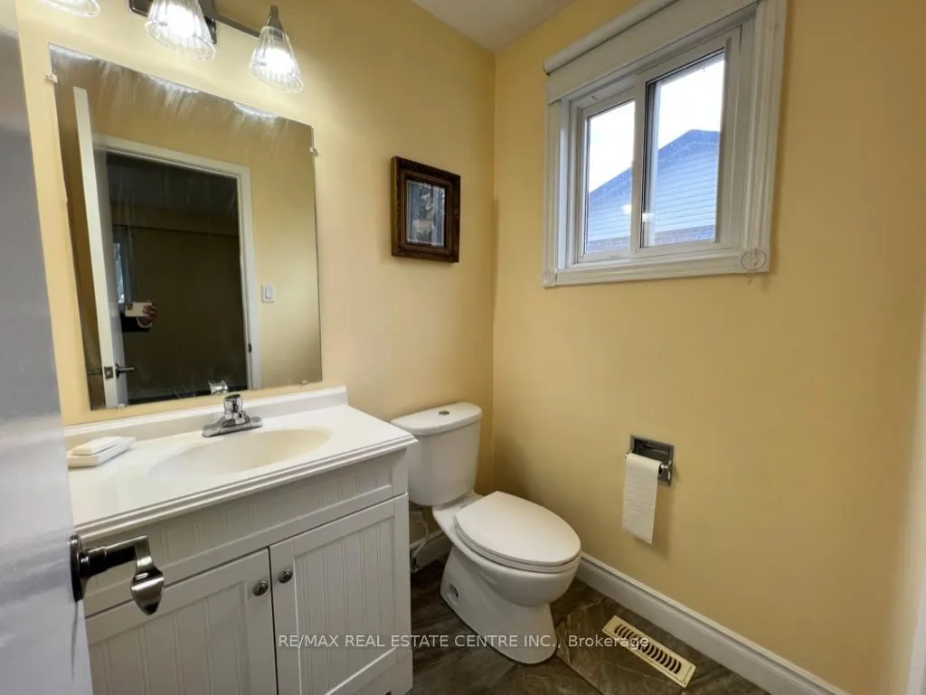 Photo 12 of 450 Rutherford Road, Brampton, Madoc — HOMEH
