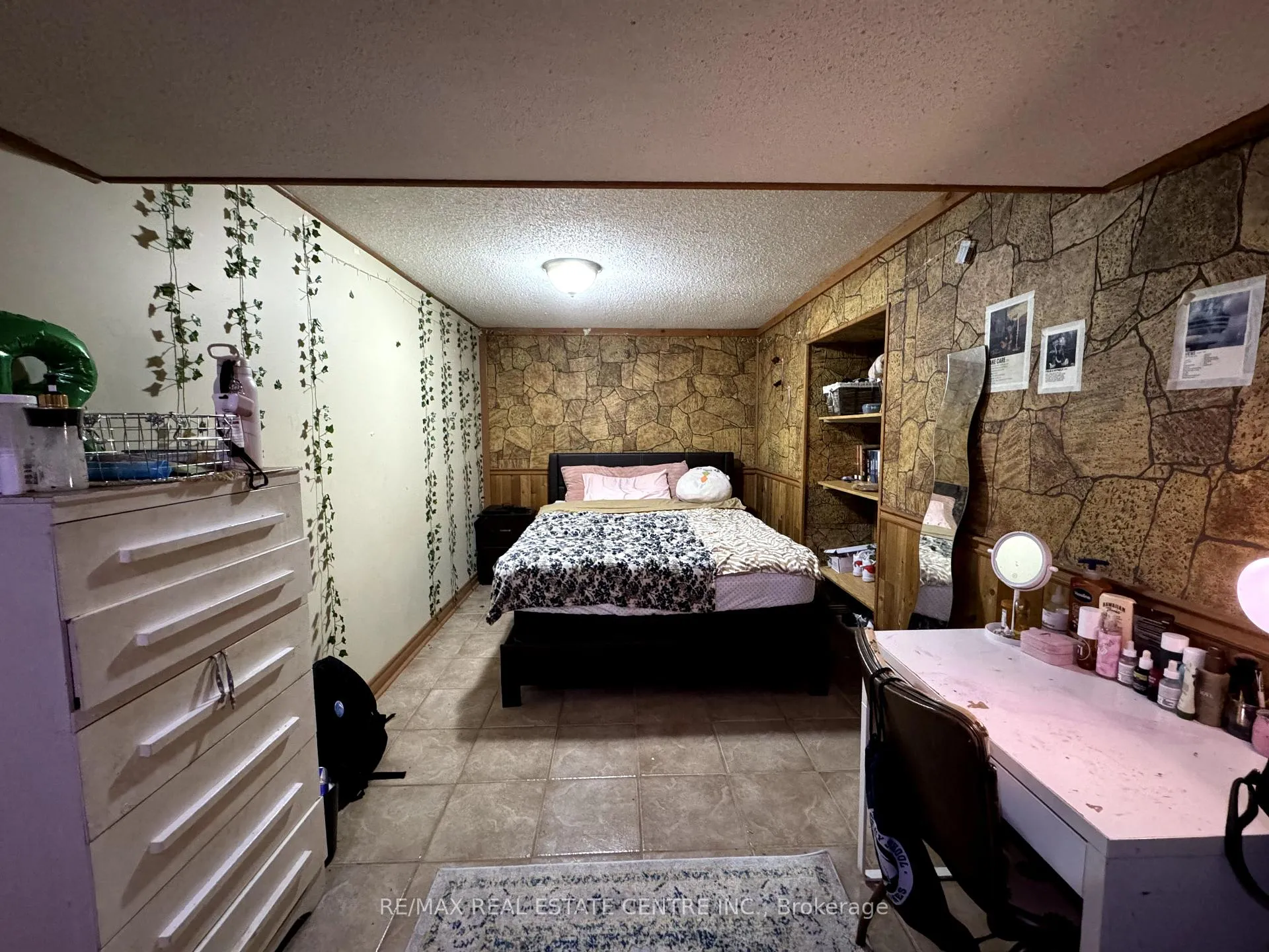 Photo 23 of 450 Rutherford Road, Brampton, Madoc — HOMEH