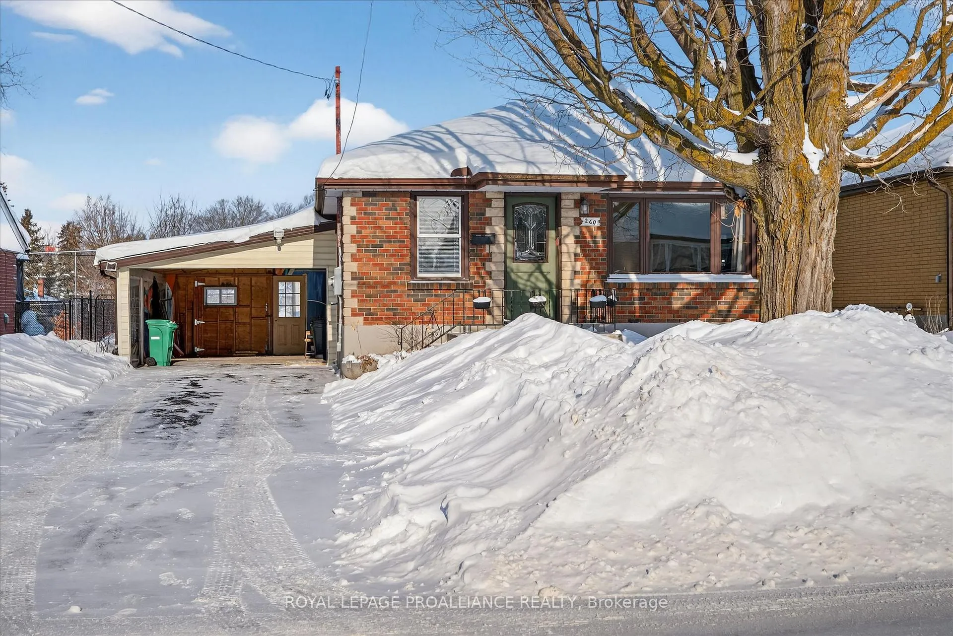 Front of 260 Bellevue Street