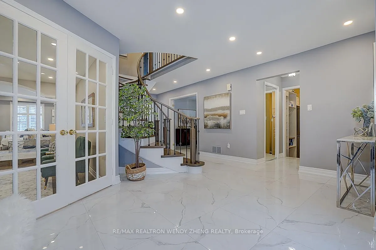Photo 3 of 23 Baycliffe Road, Markham, Unionville — HOMEH