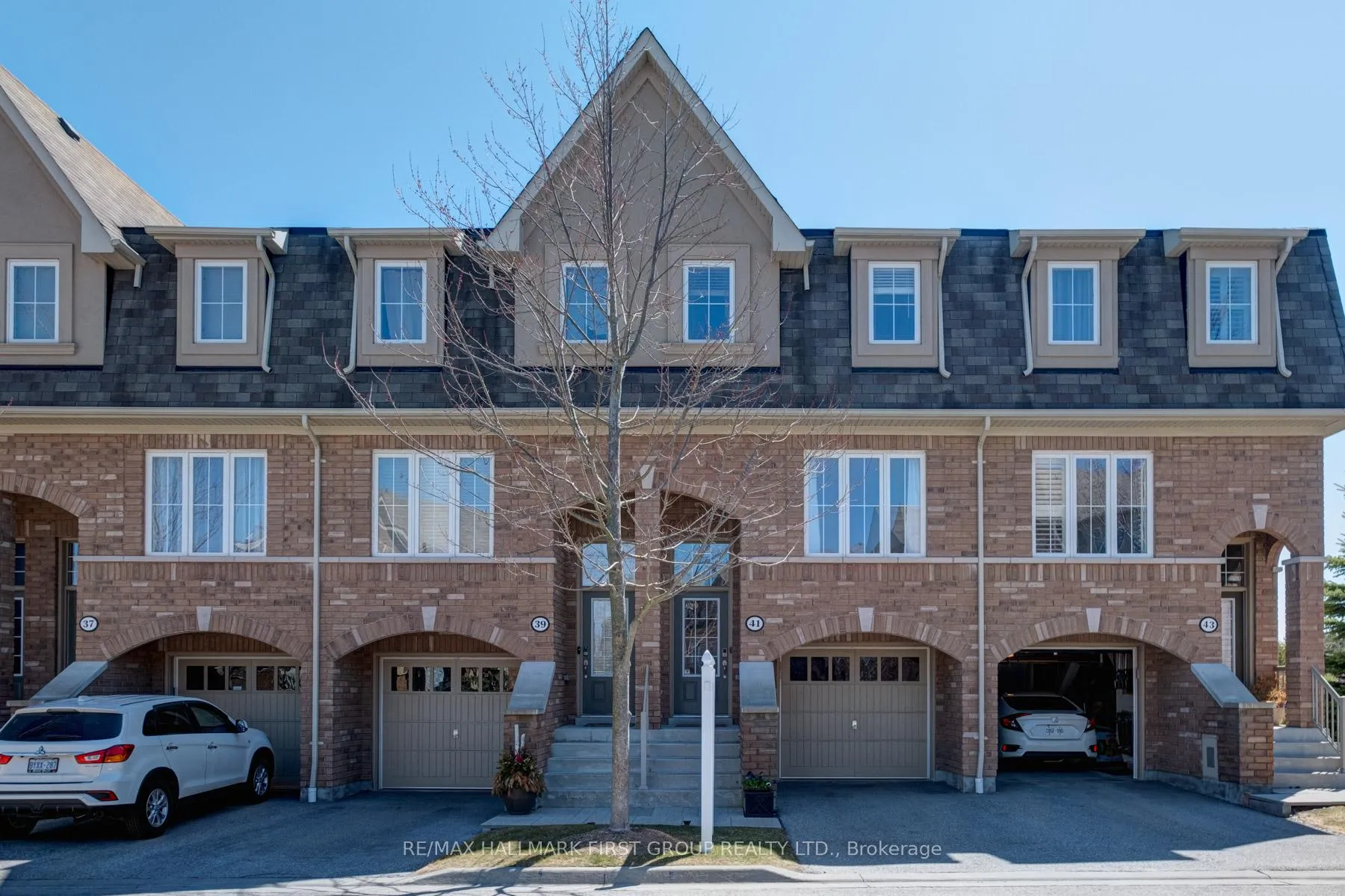 Photo 4 of 41 Reevesmere Lane, Ajax, Northeast Ajax — HOMEH