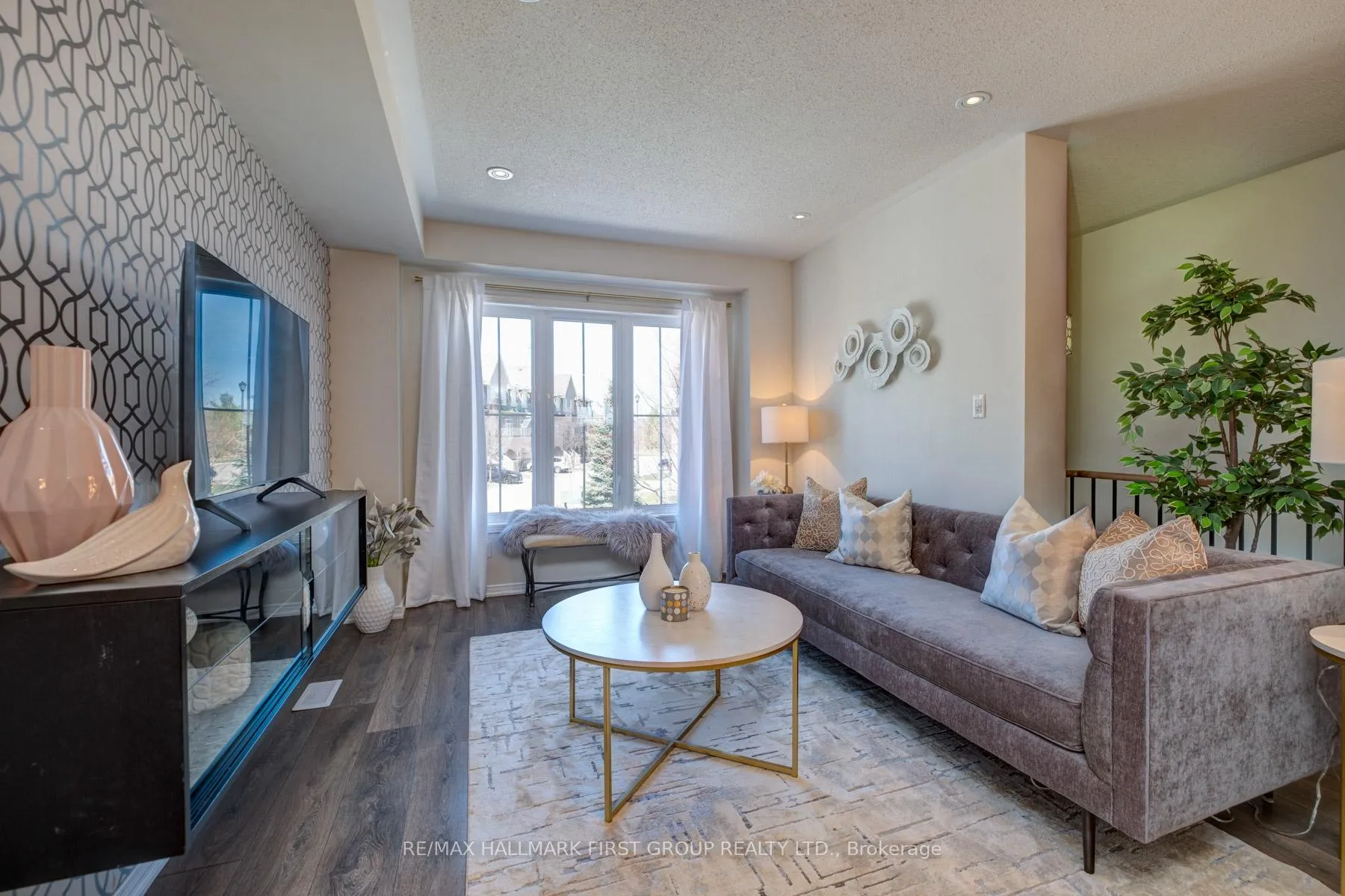 Photo 7 of 41 Reevesmere Lane, Ajax, Northeast Ajax — HOMEH