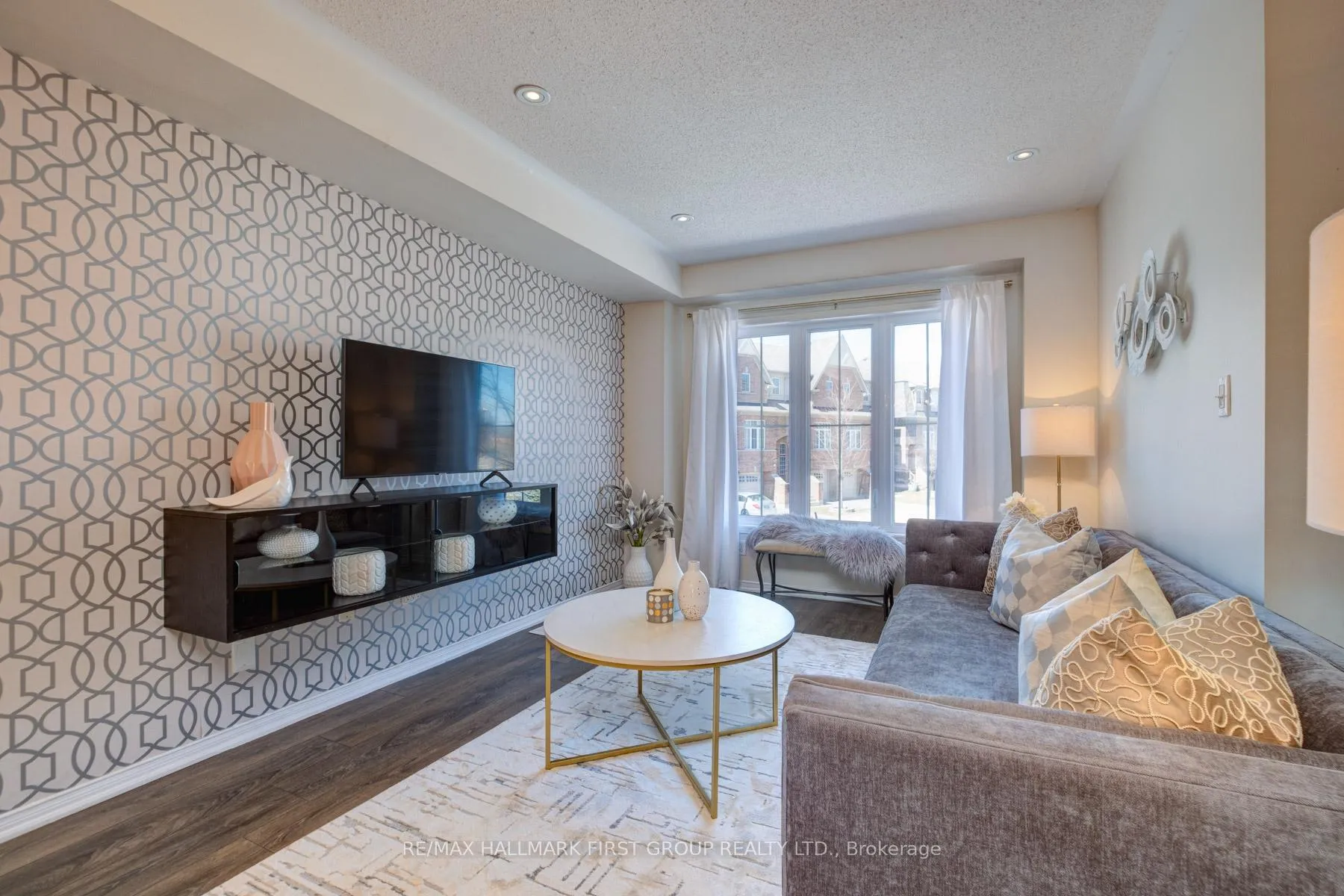 Photo 8 of 41 Reevesmere Lane, Ajax, Northeast Ajax — HOMEH