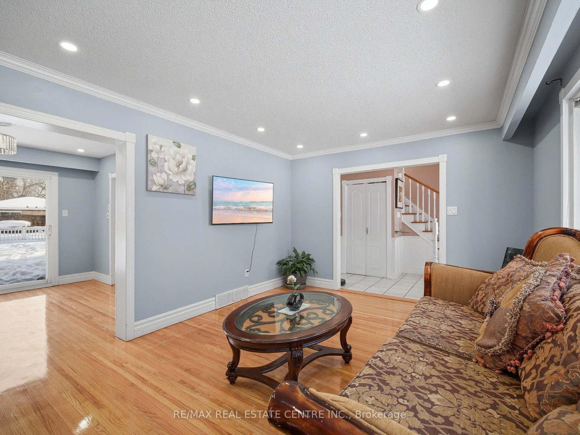 Photo 11 of 59 Roberts Crescent, Brampton, Brampton East — HOMEH