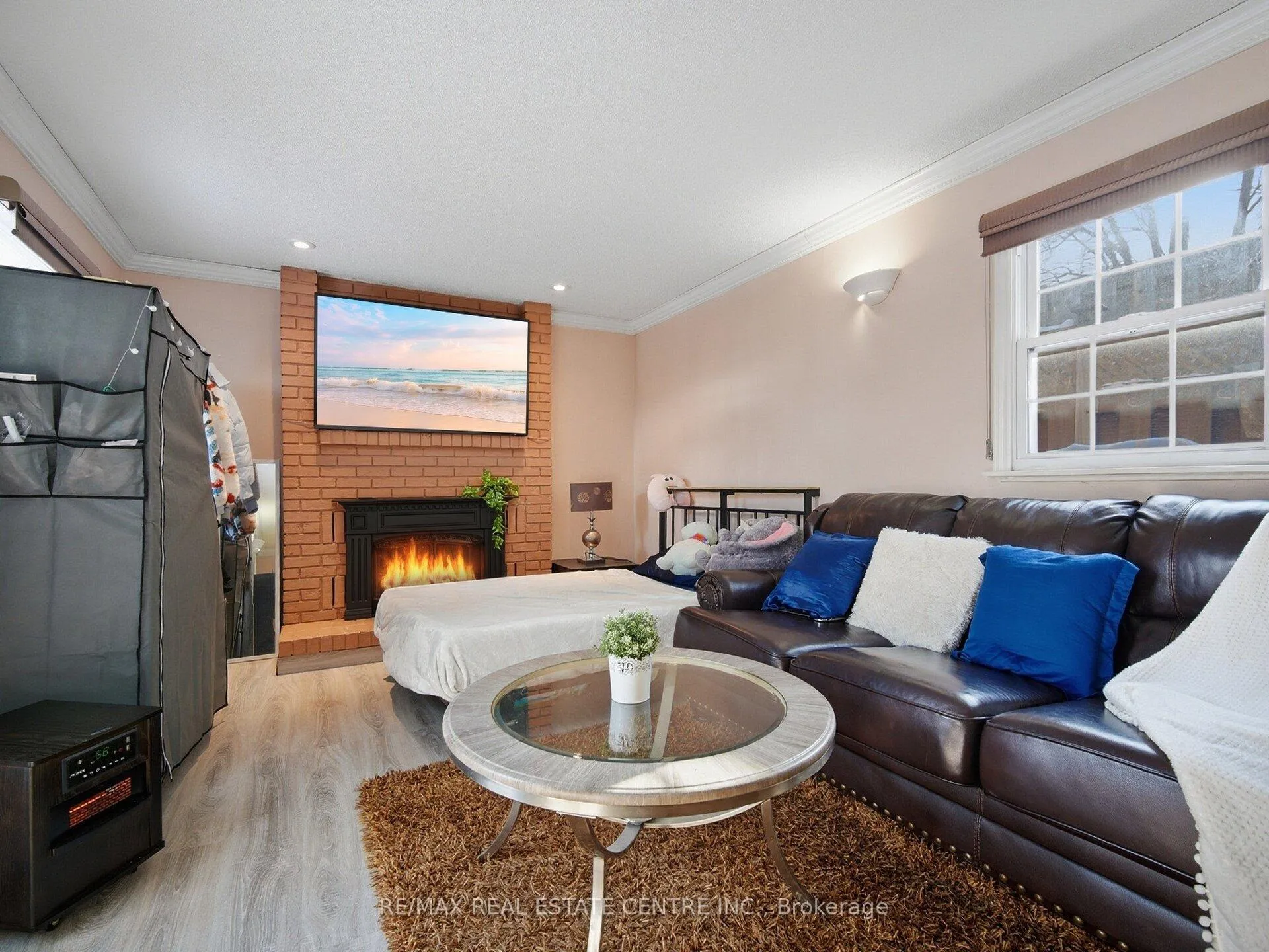 Photo 19 of 59 Roberts Crescent, Brampton, Brampton East — HOMEH