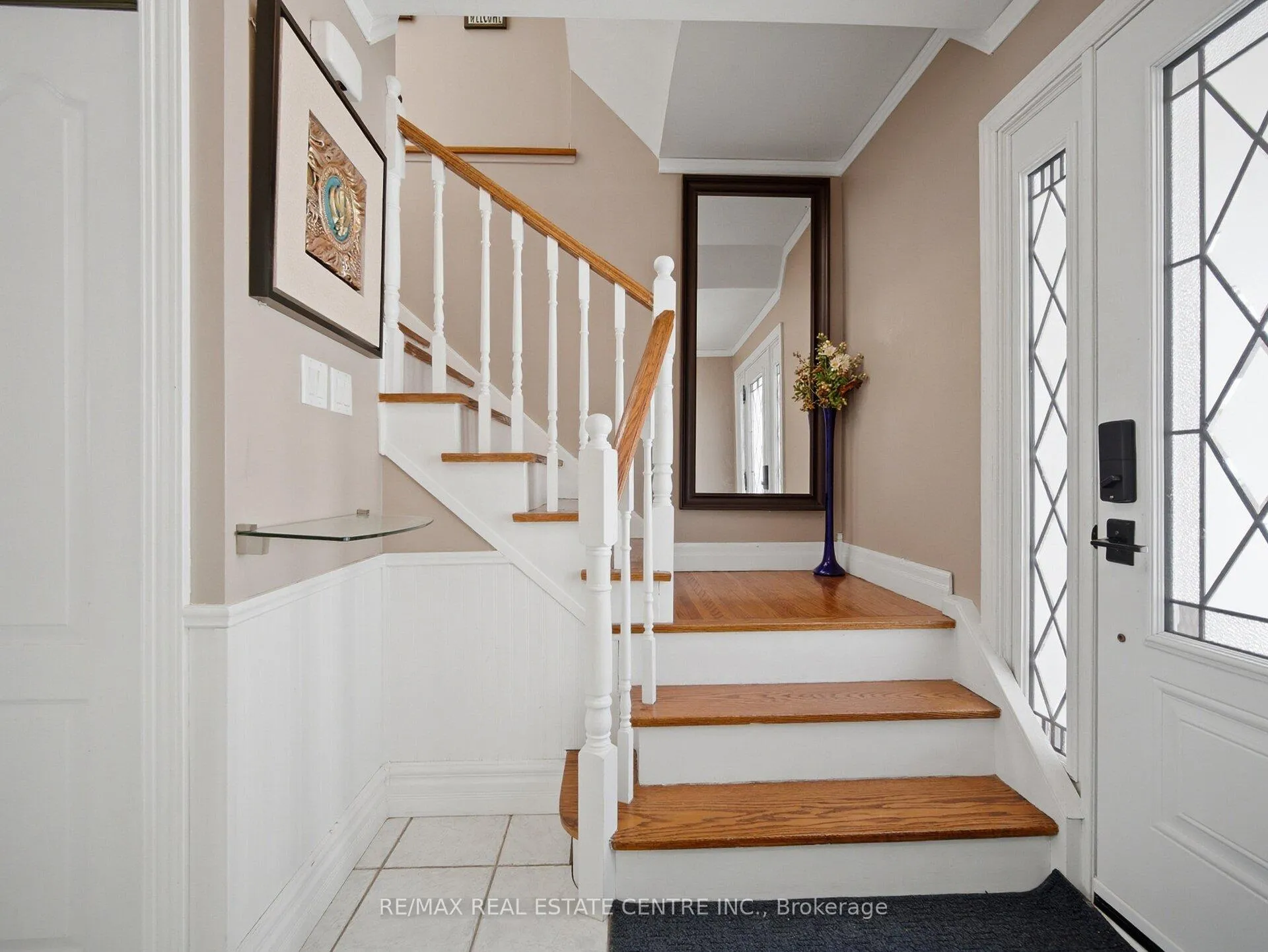 Photo 22 of 59 Roberts Crescent, Brampton, Brampton East — HOMEH