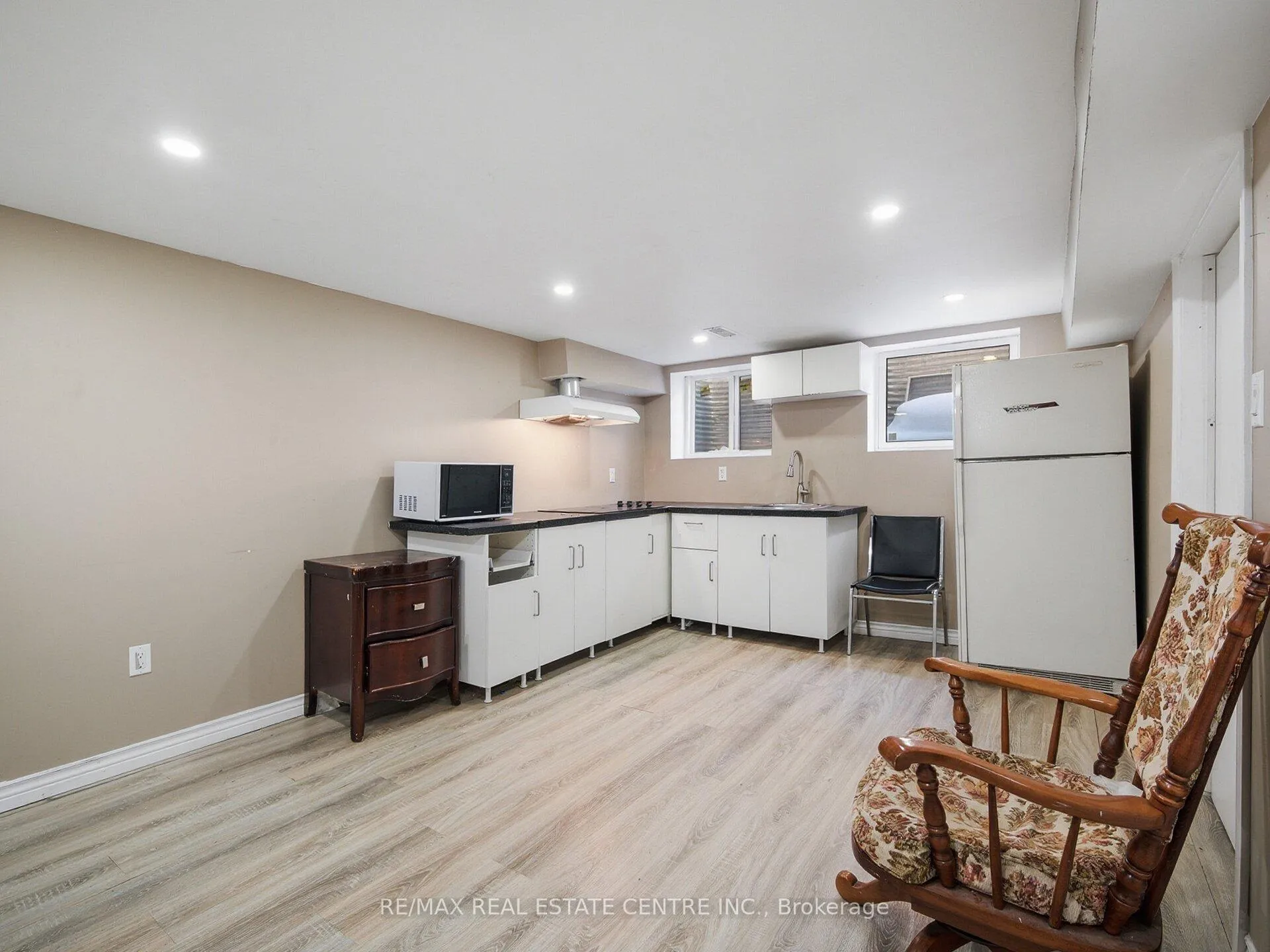 Photo 32 of 59 Roberts Crescent, Brampton, Brampton East — HOMEH