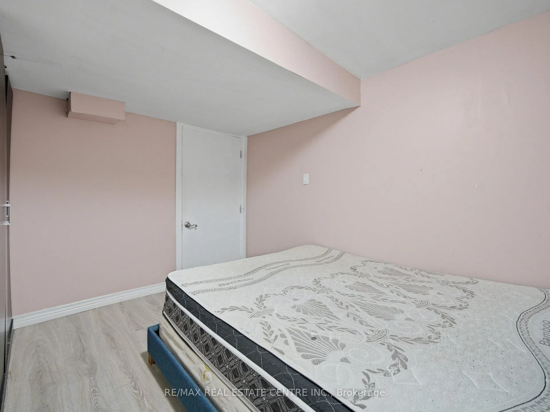 Photo 36 of 59 Roberts Crescent, Brampton, Brampton East — HOMEH