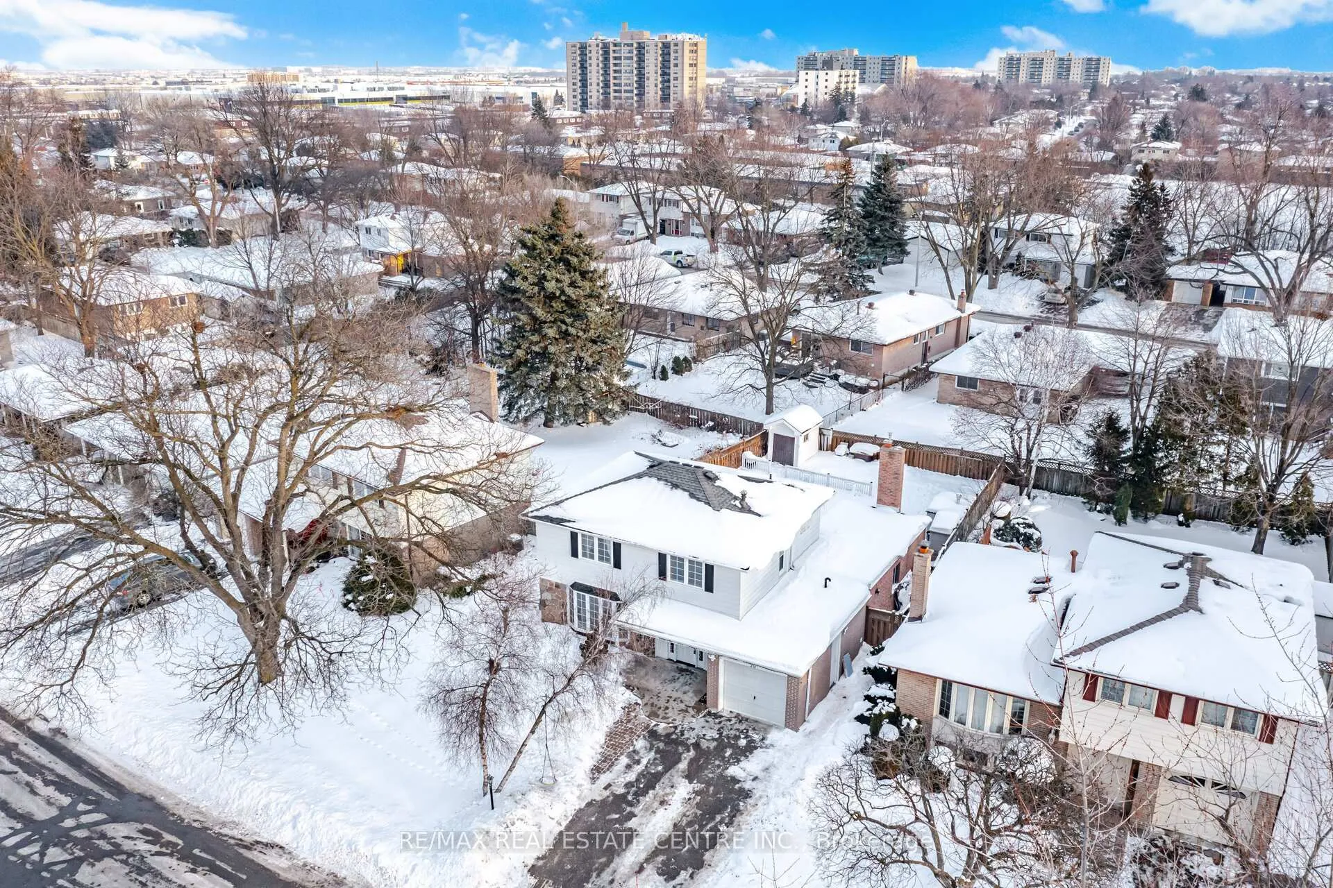 Photo 44 of 59 Roberts Crescent, Brampton, Brampton East — HOMEH