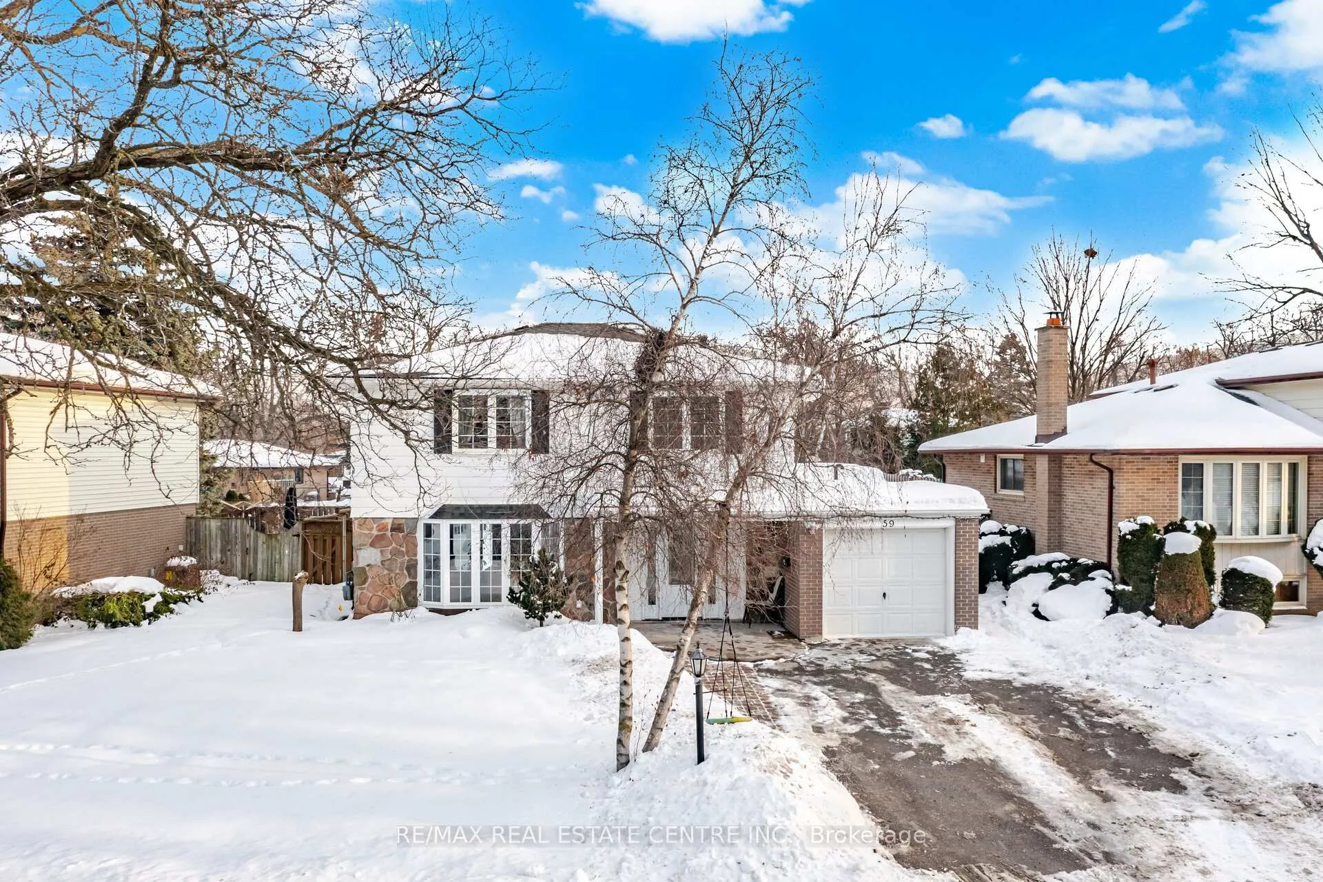 Photo 1 of 59 Roberts Crescent, Brampton, Brampton East — HOMEH