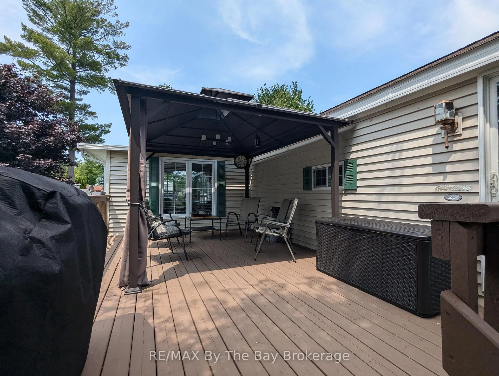 Photo 3 of 3 White Pines Trail, Wasaga Beach — HOMEH