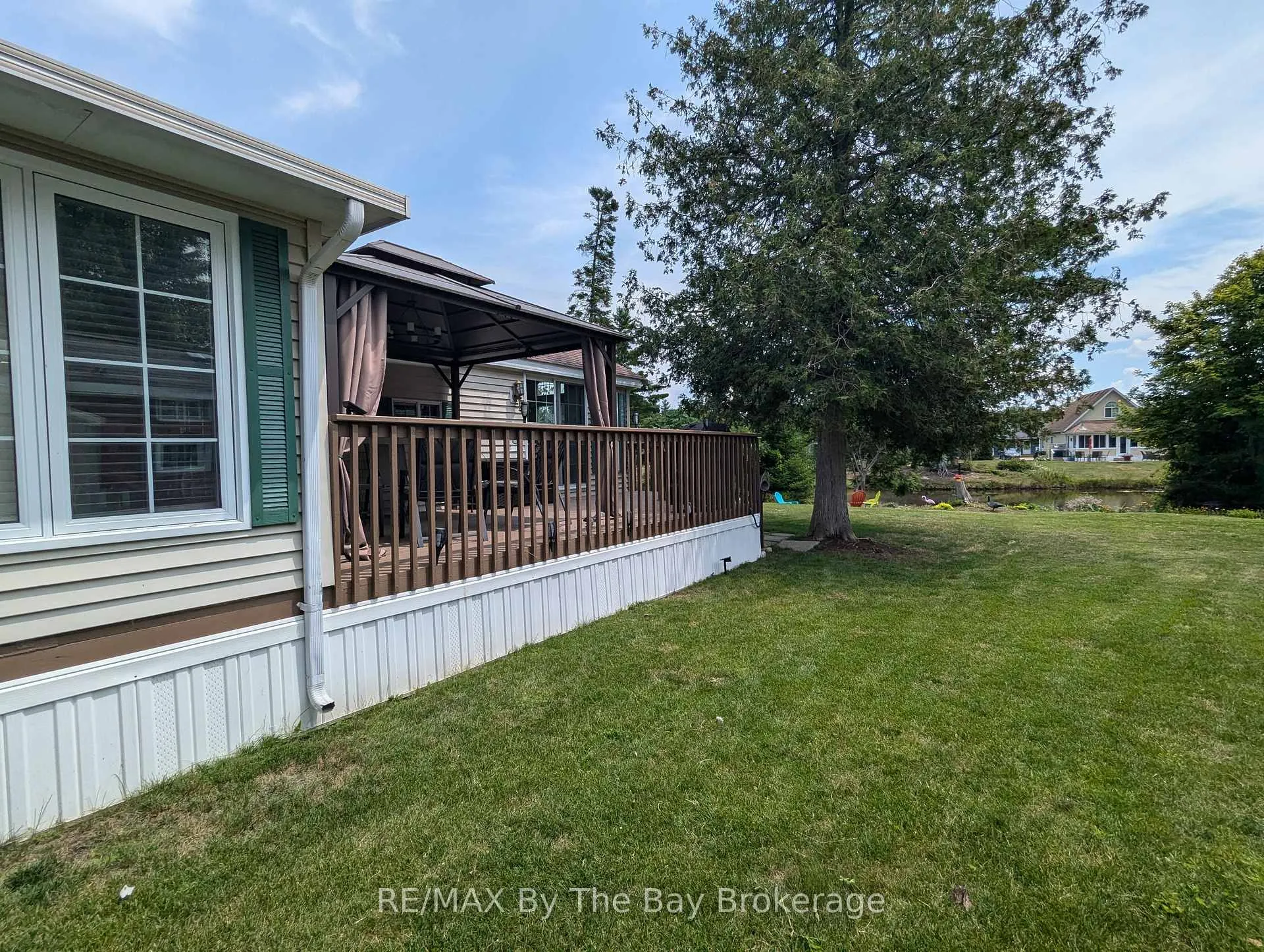 Photo 20 of 3 White Pines Trail, Wasaga Beach — HOMEH