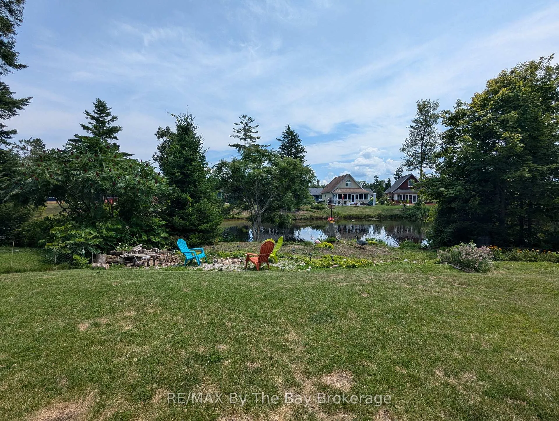 Photo 21 of 3 White Pines Trail, Wasaga Beach — HOMEH